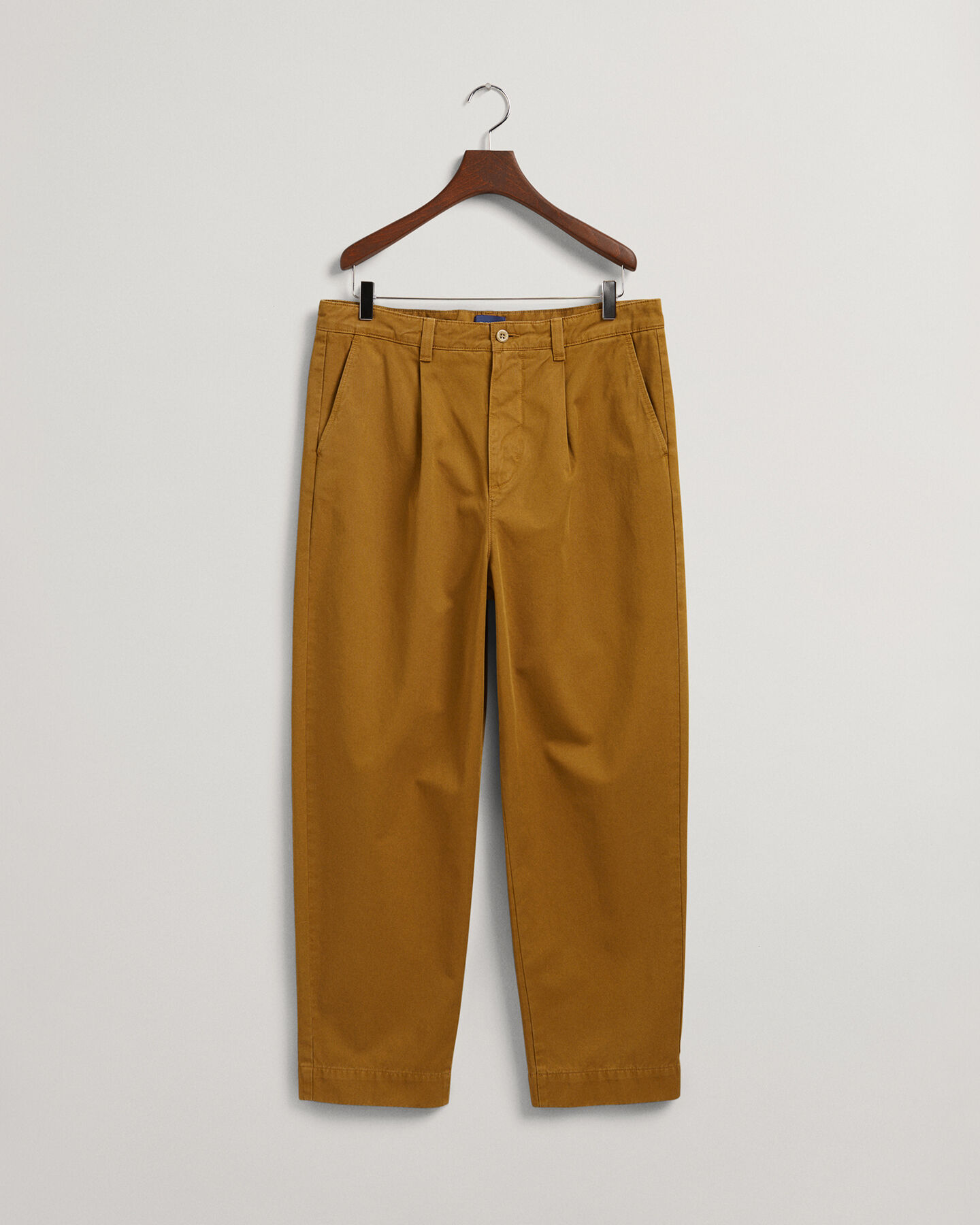 Pantaloni chino con pinces