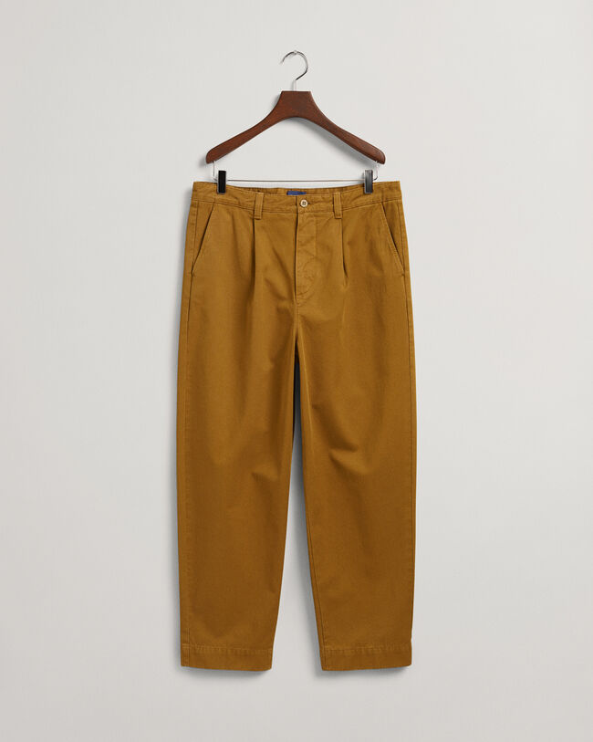 Pantaloni chino con pinces
