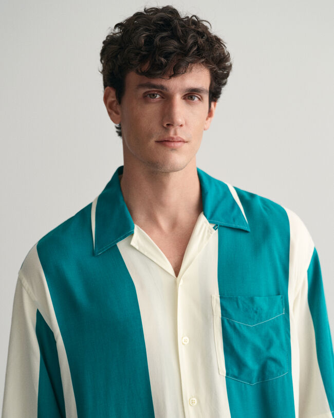 Camicia a maniche corte in viscosa relaxed fit