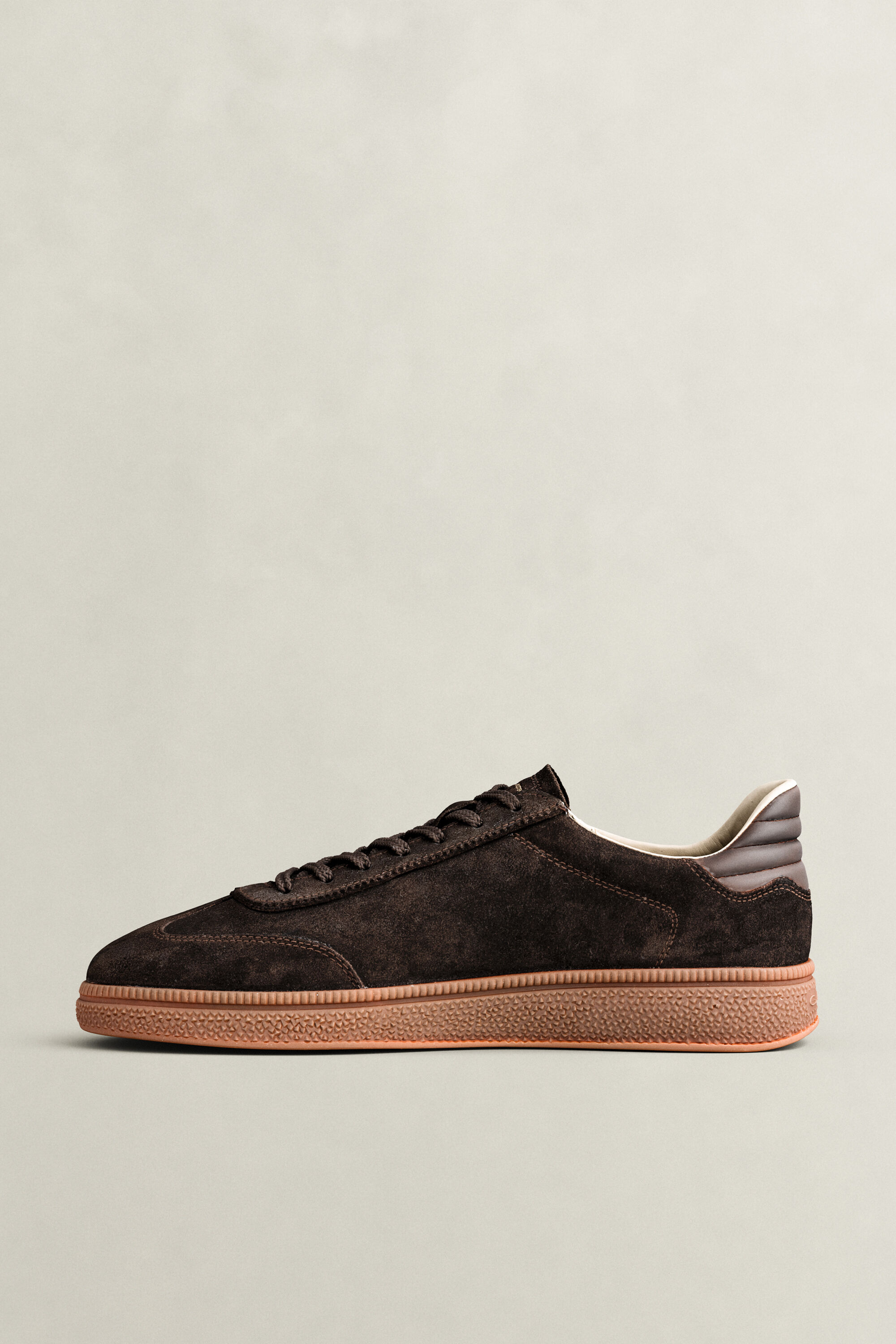 Sneakers Cuzmo in camoscio