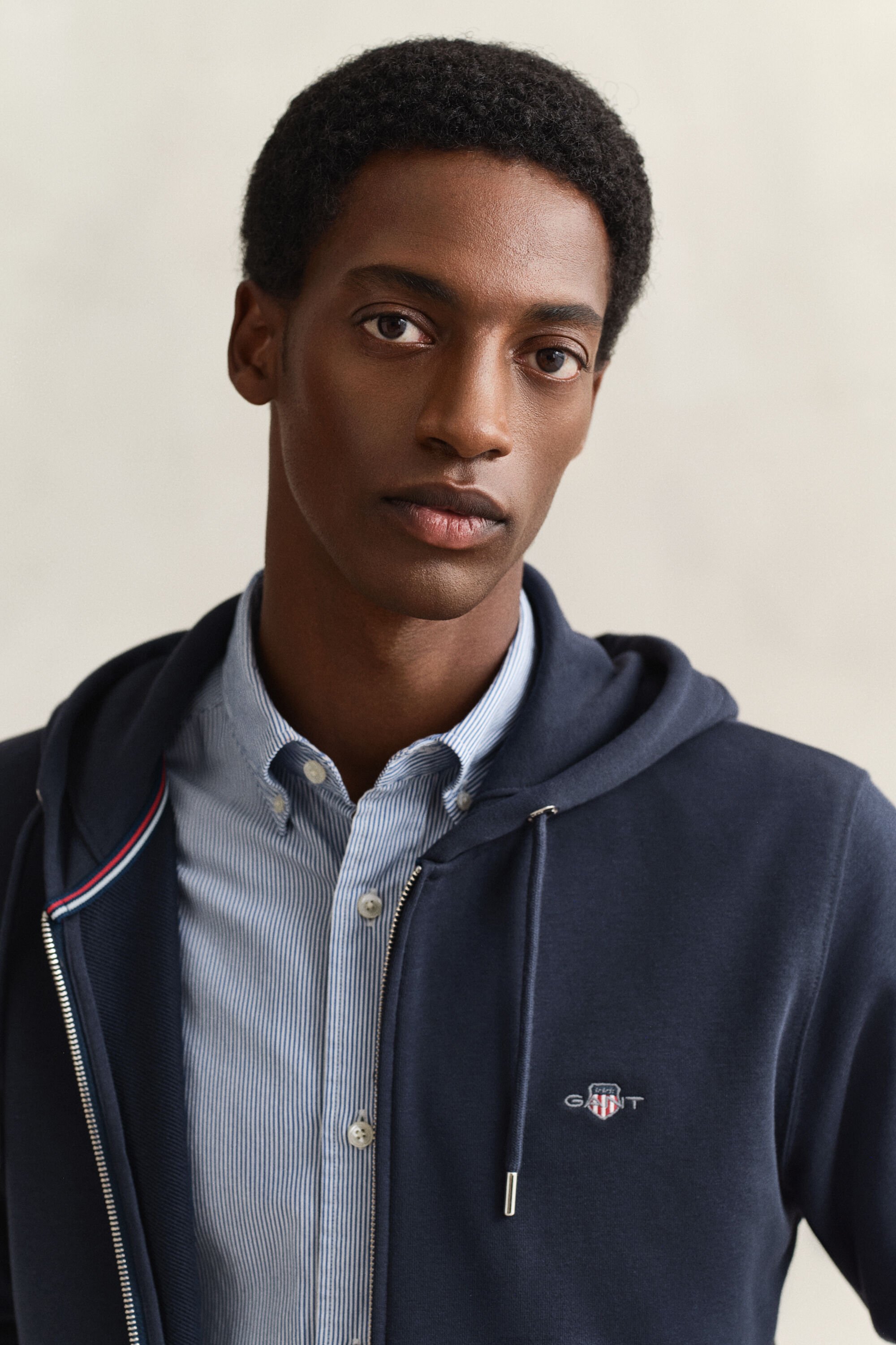 Felpa con cappuccio Shield con zip