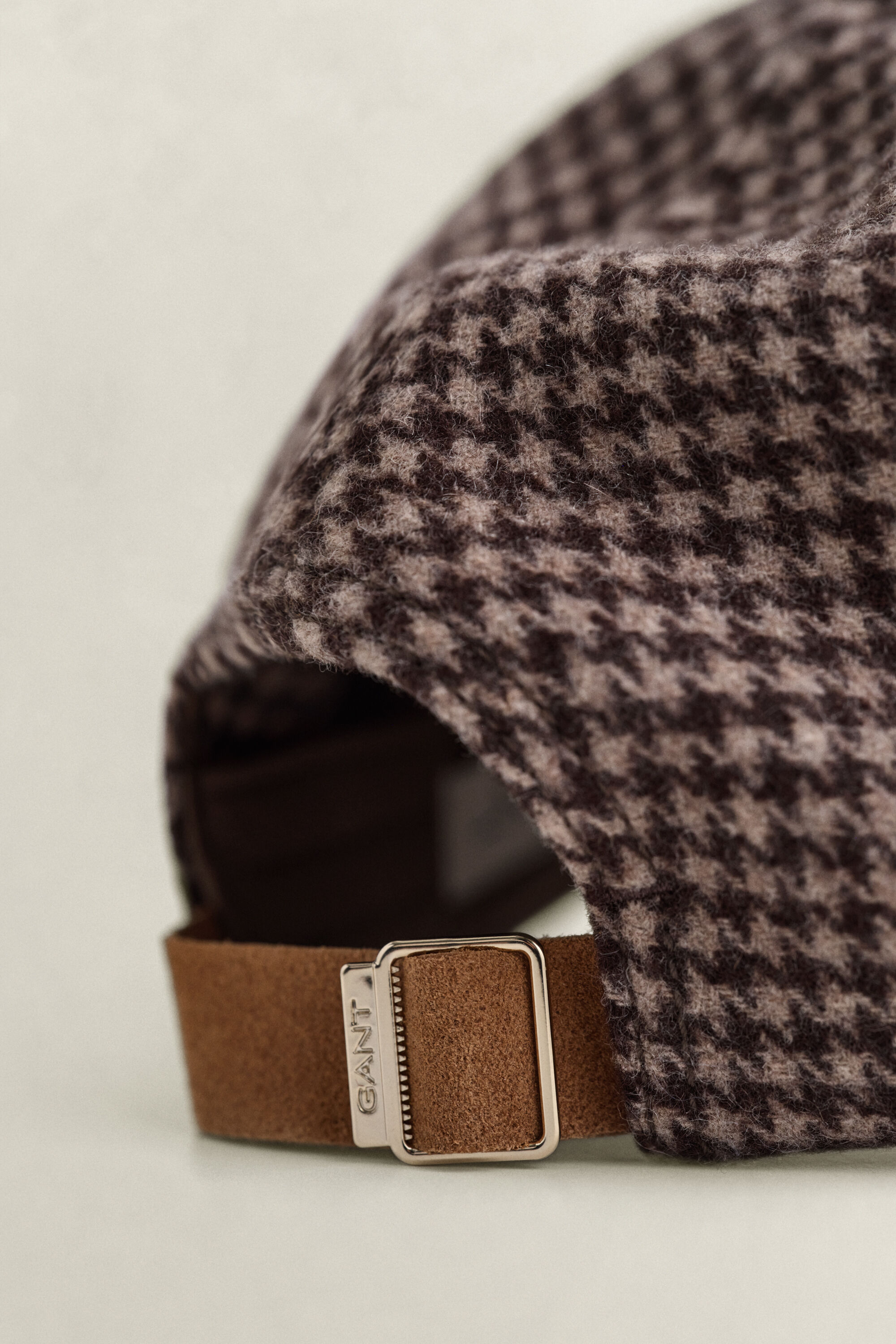 Cappellino in lana a quadri