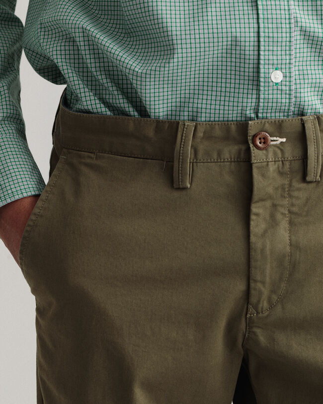 Pantaloni chino Hallden in twill slim fit