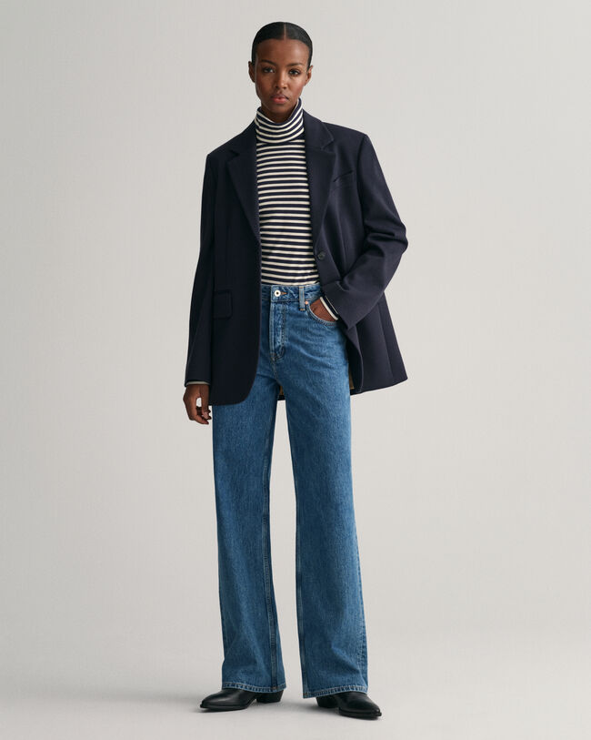 Collo alto a coste e maniche lunghe a righe