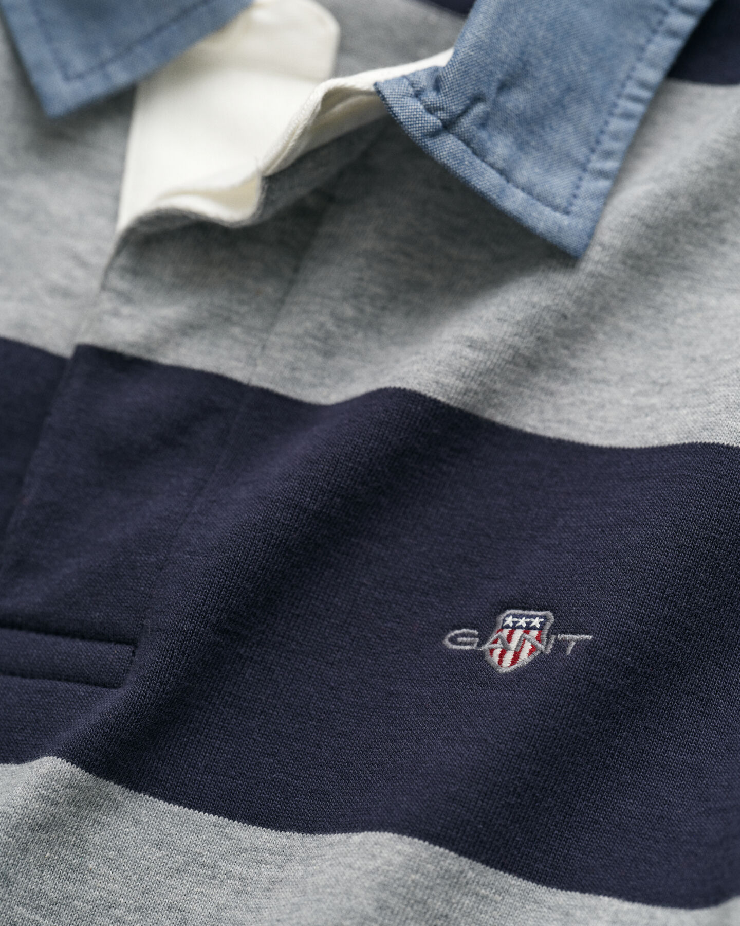 Heavy Rugger a righe con colletto in chambray