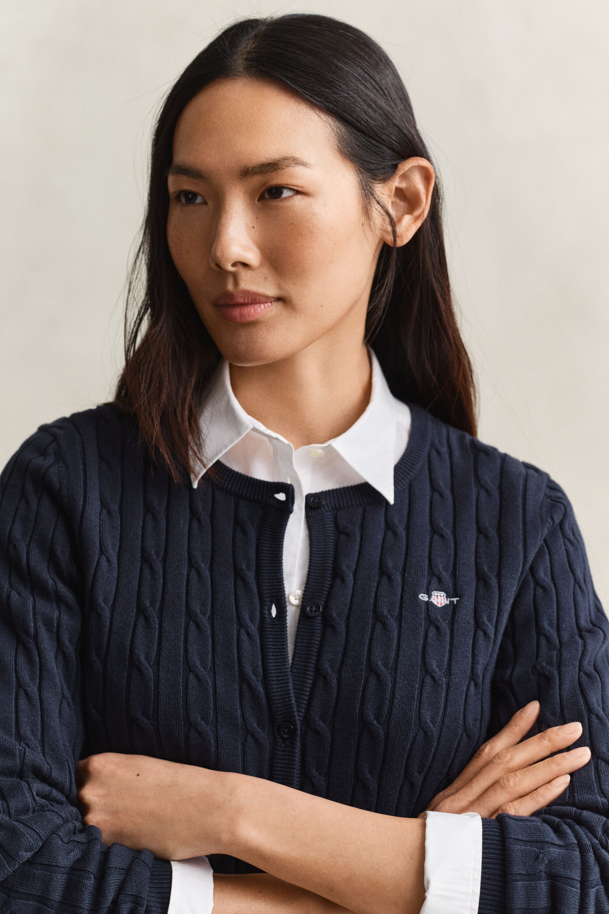 Cardigan in maglia con lavorazione a trecce
