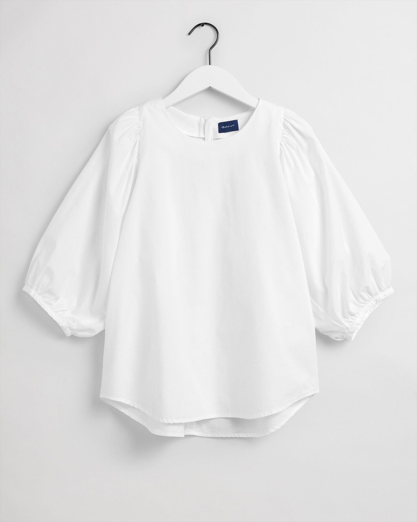 Top con maniche voluminose