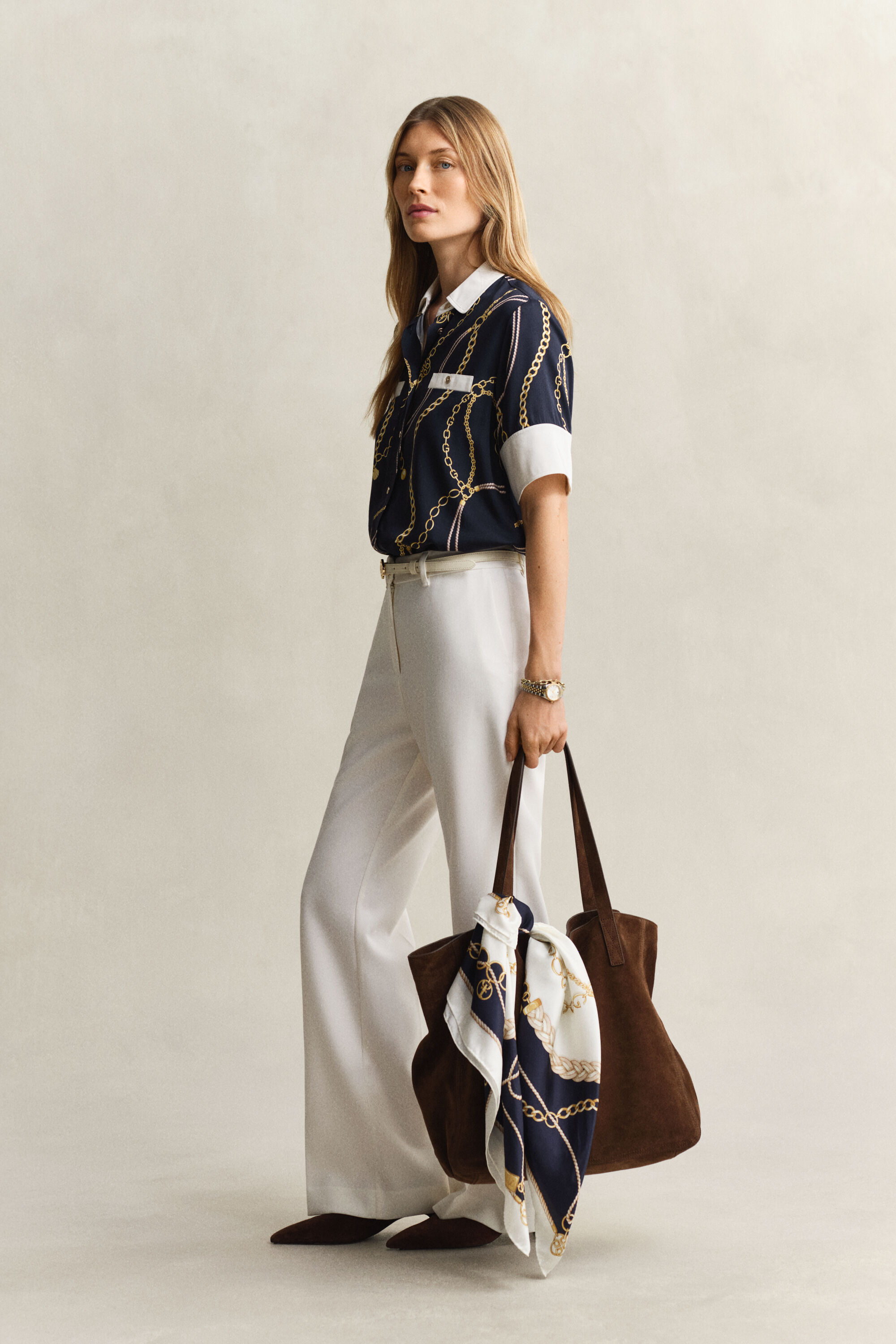 Blusa con dettagli a contrasto