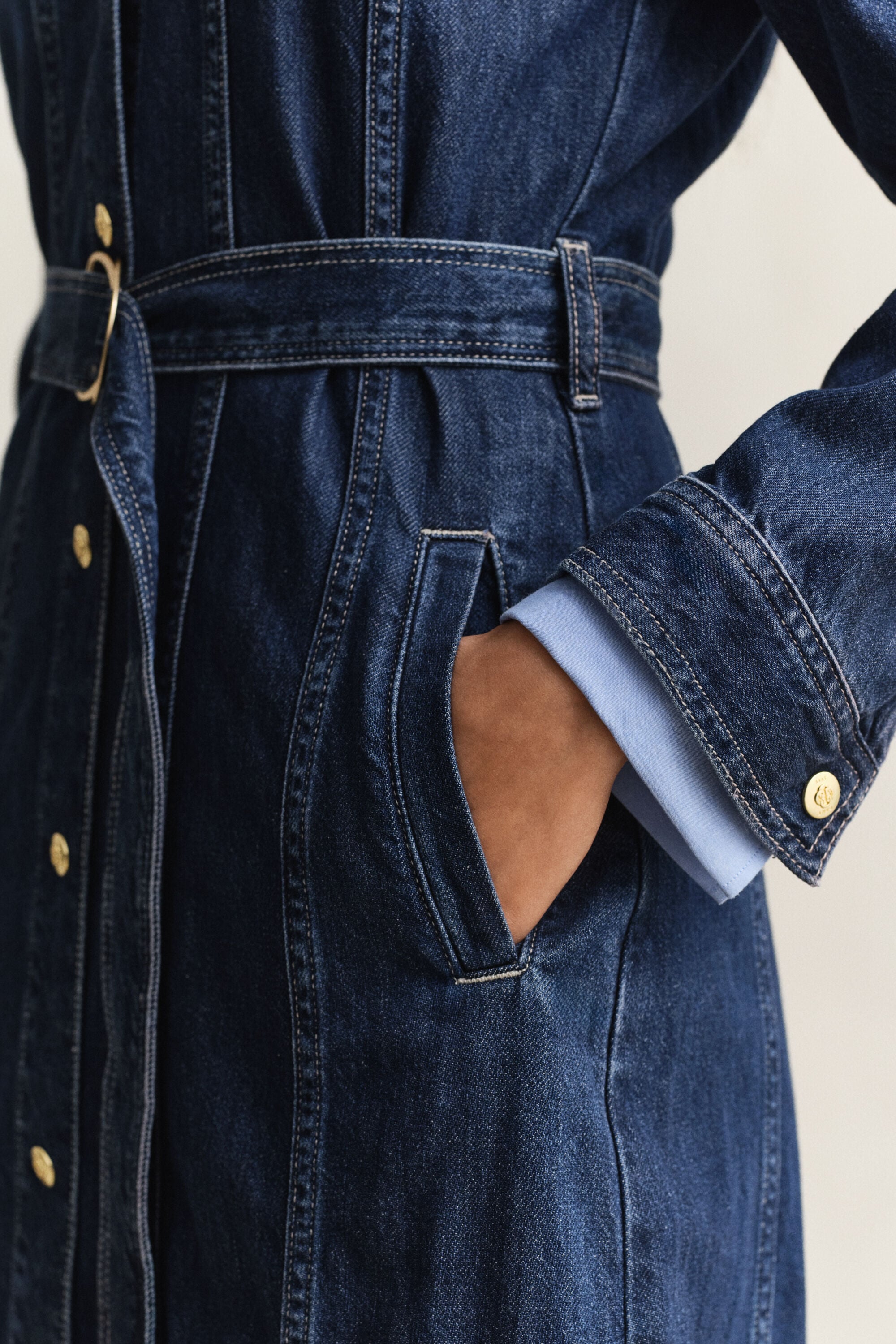Abito midi in denim con cintura