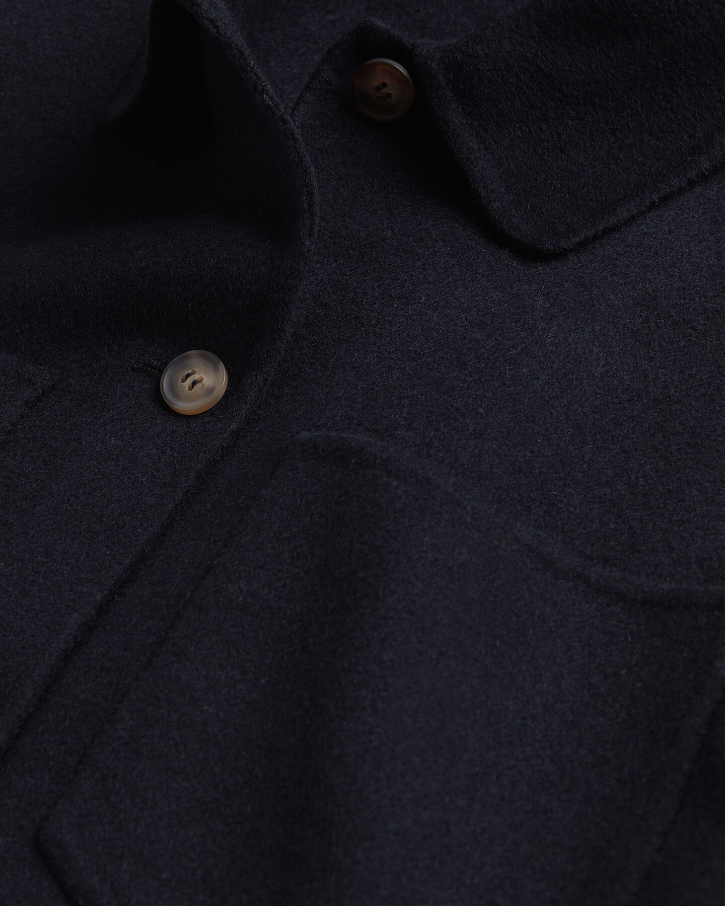 Giacca-camicia cucita a mano