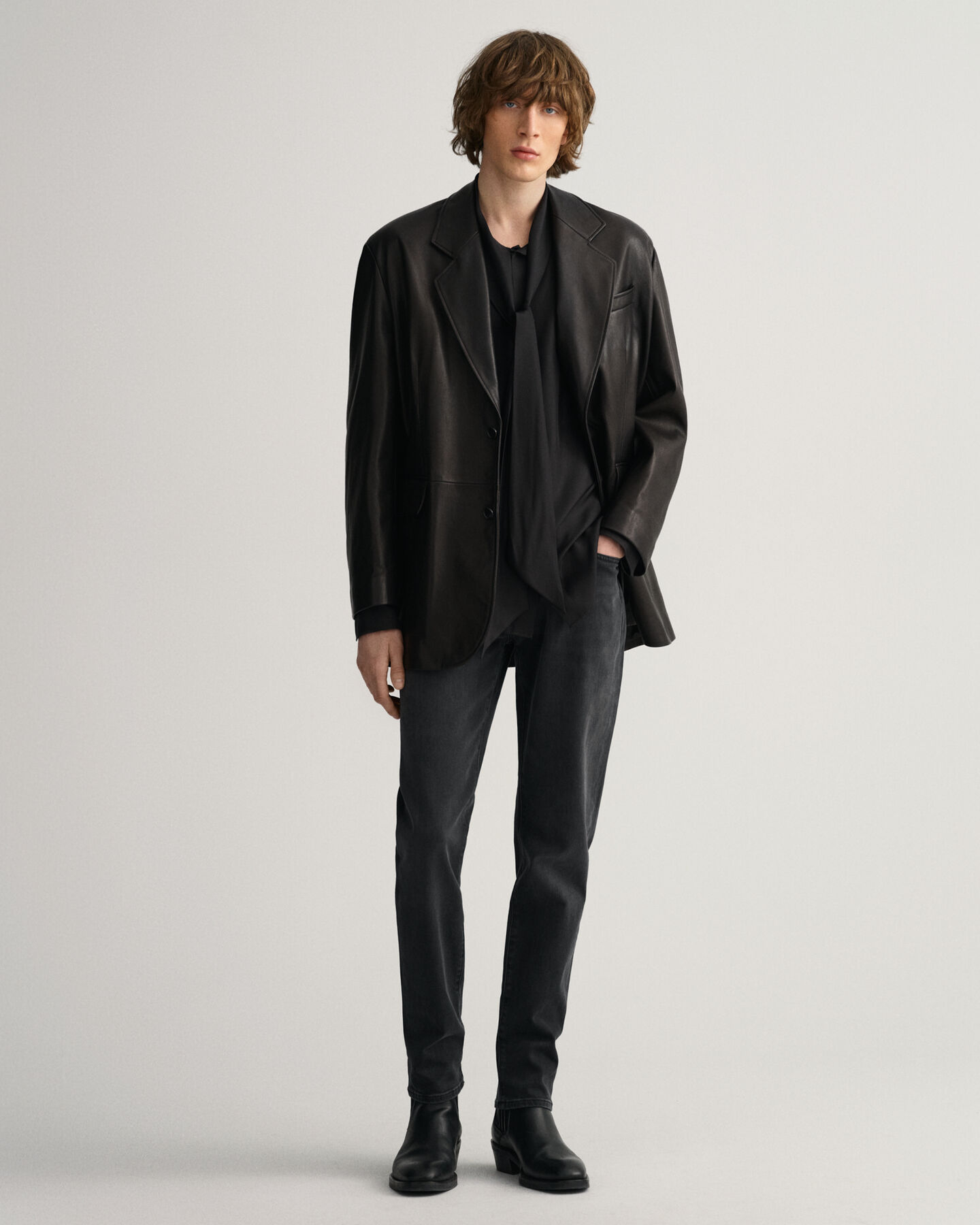 Camicia con fiocco tinta unita slim fit