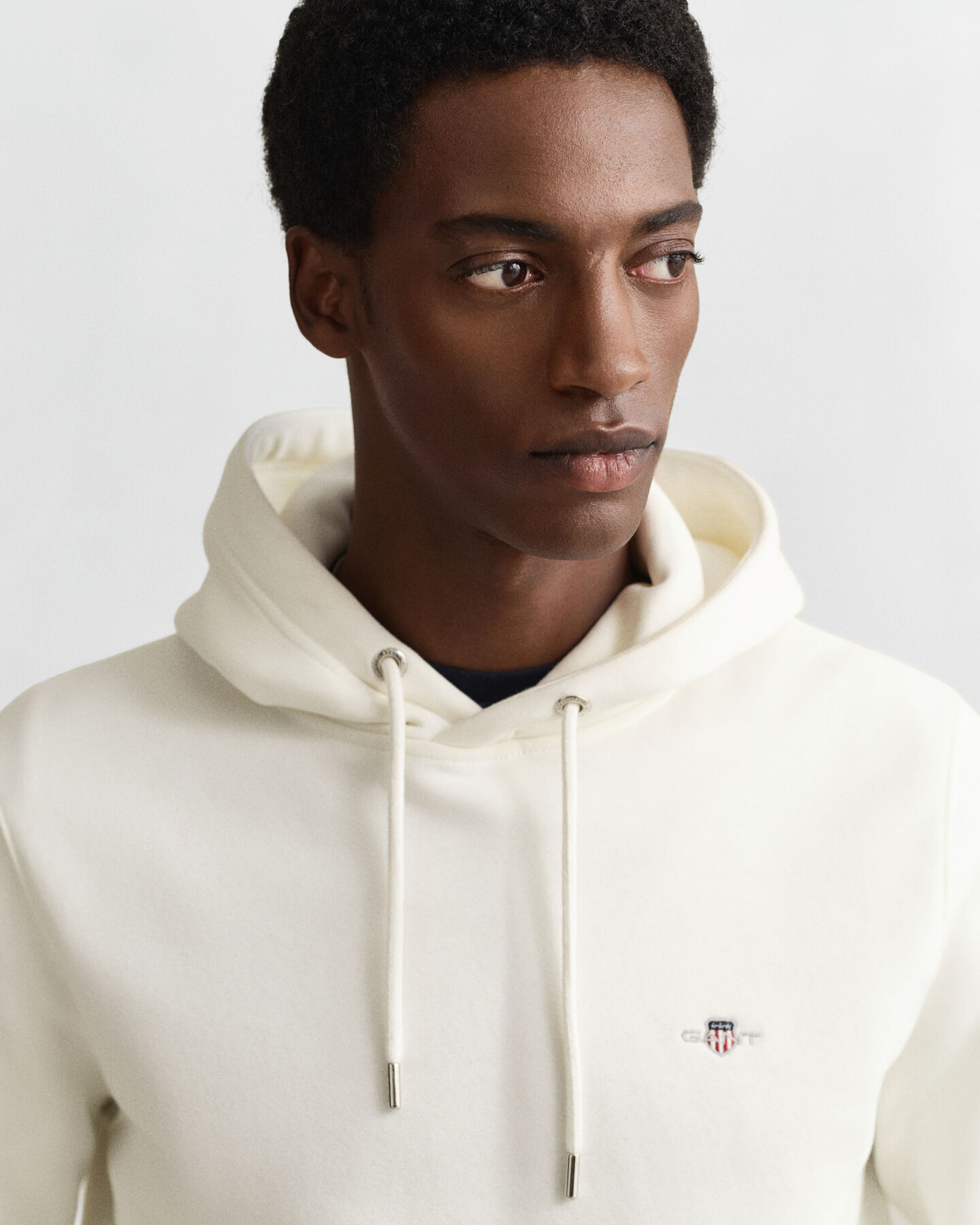 Felpa Shield con cappuccio