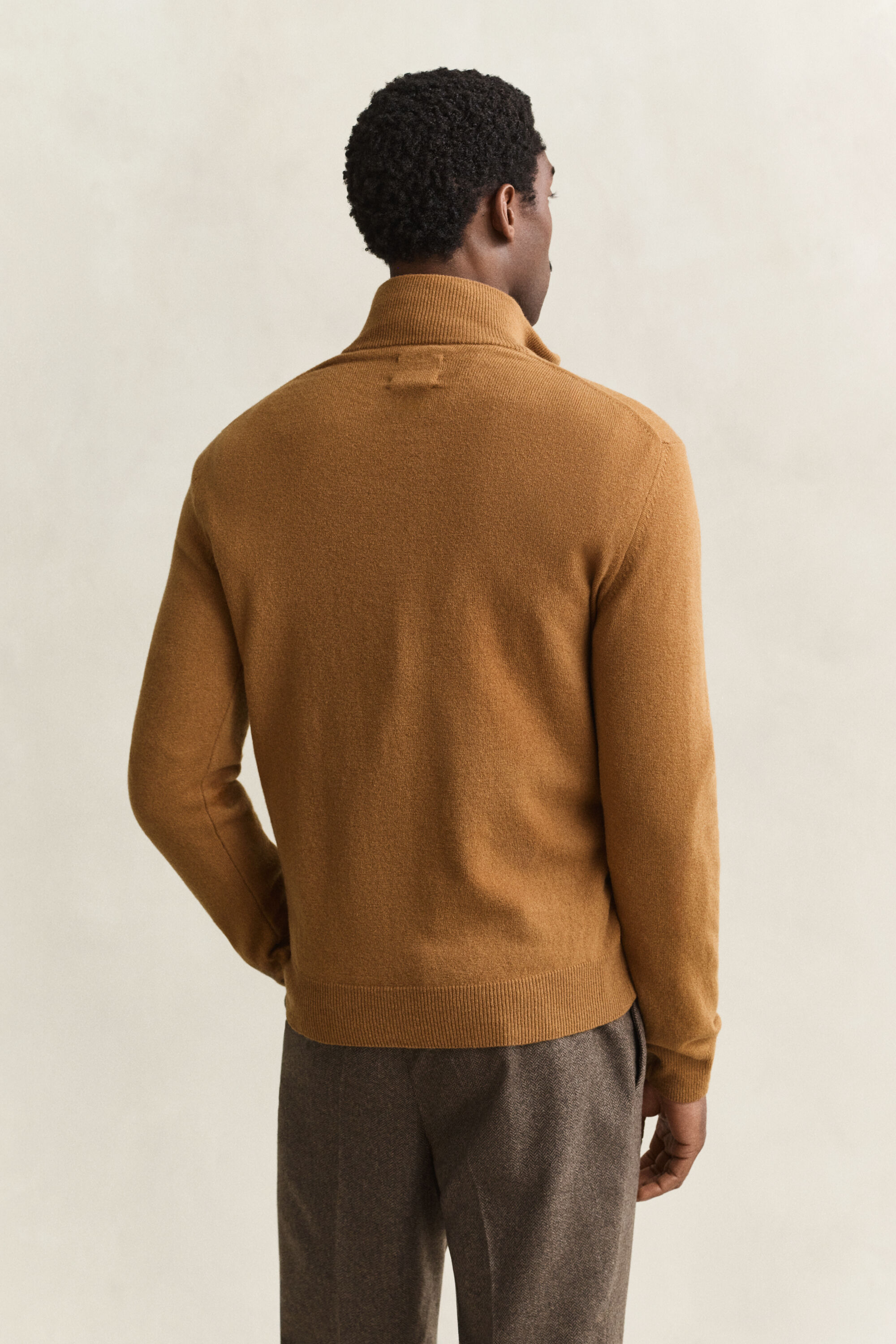 Maglia in lana d’agnello con zip corta