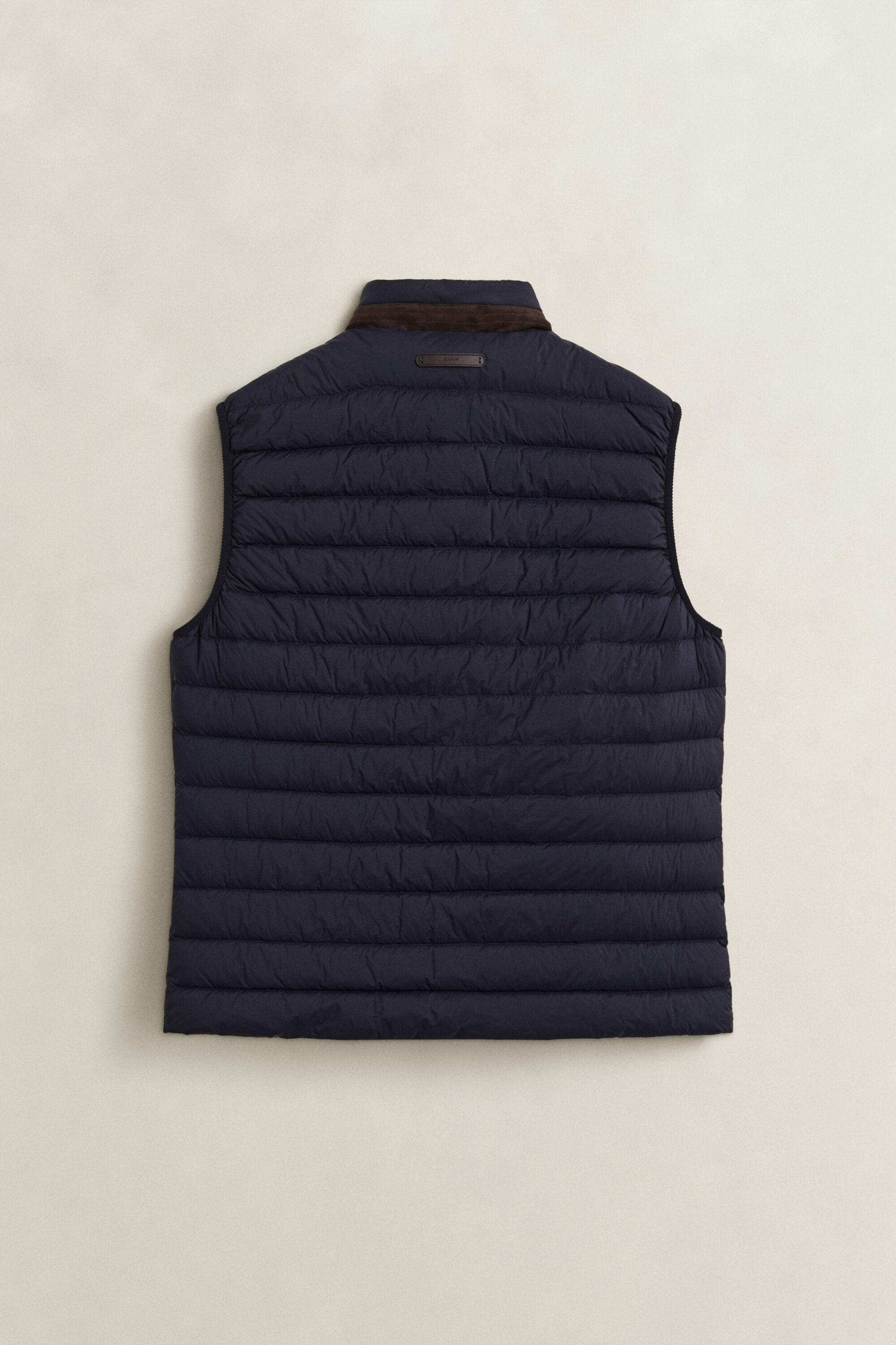 Piumino smanicato super leggero