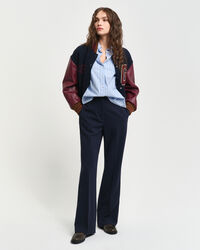 Pantaloni eleganti svasati slim fit