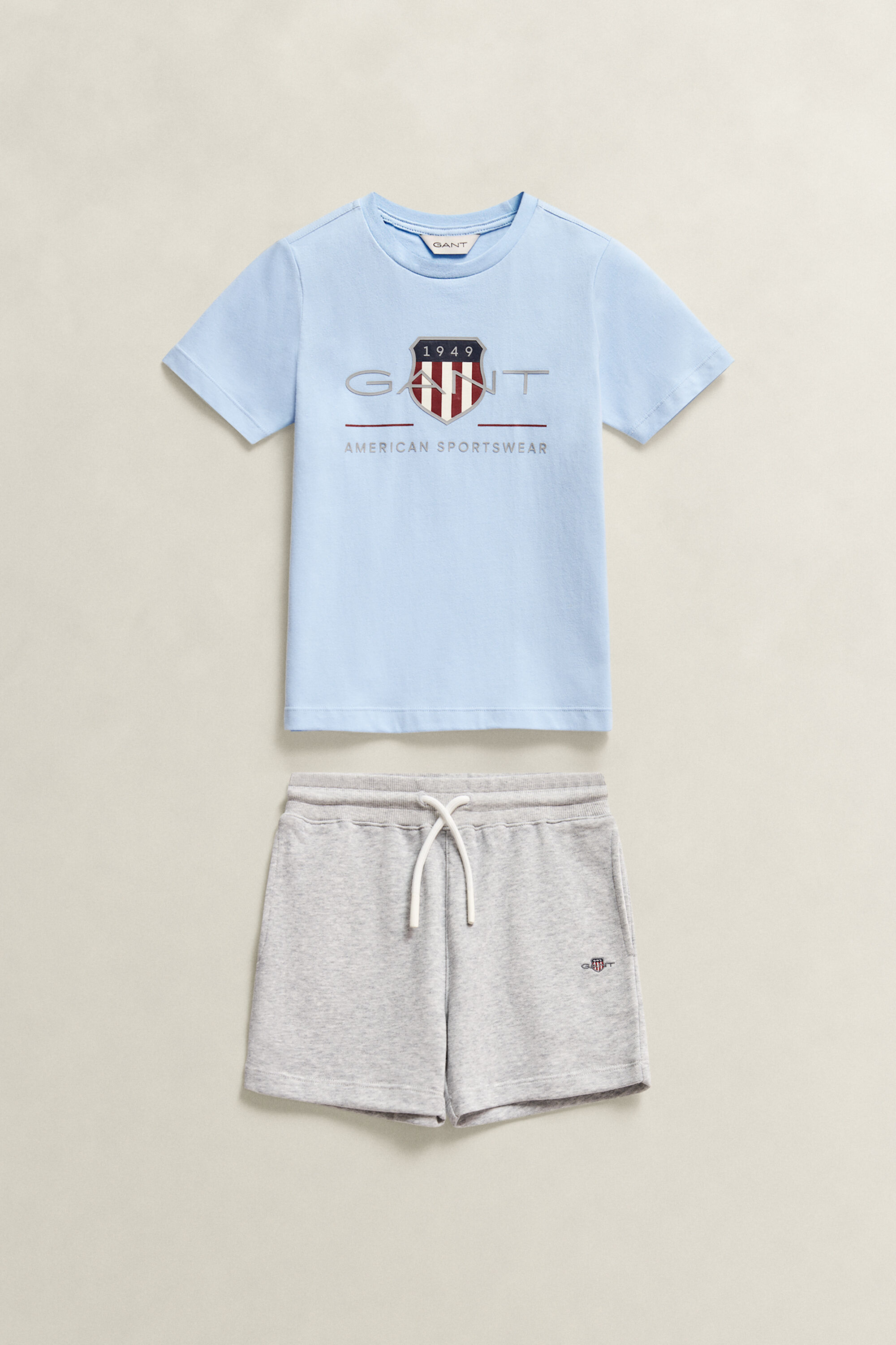 Set di pantaloncini della tuta e T-shirt Archive Shield Boys
