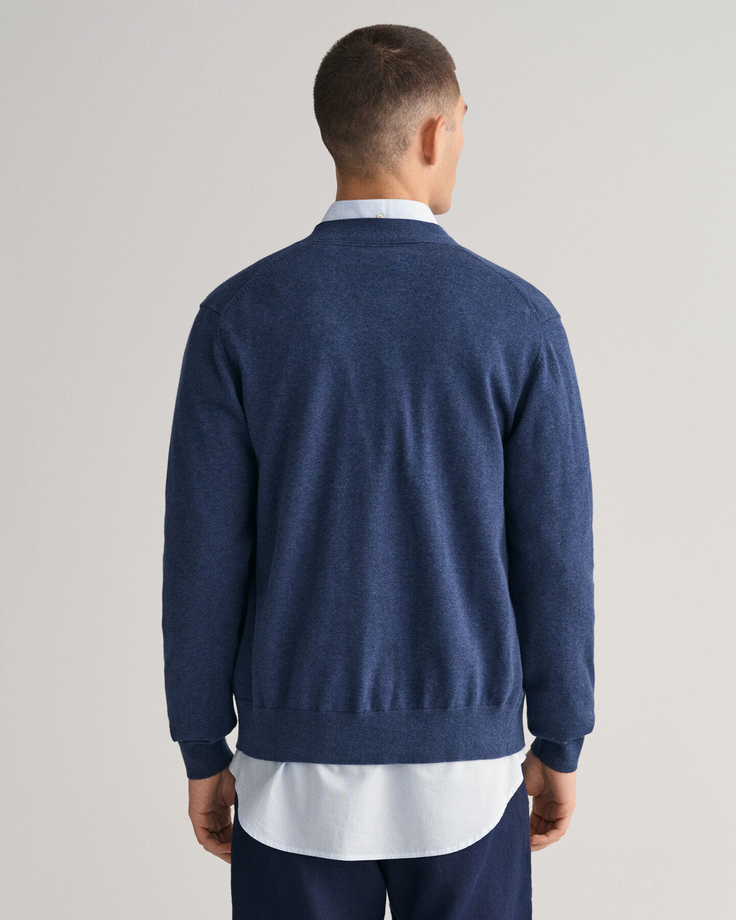 Cardigan Classic in cotone con scollo a V