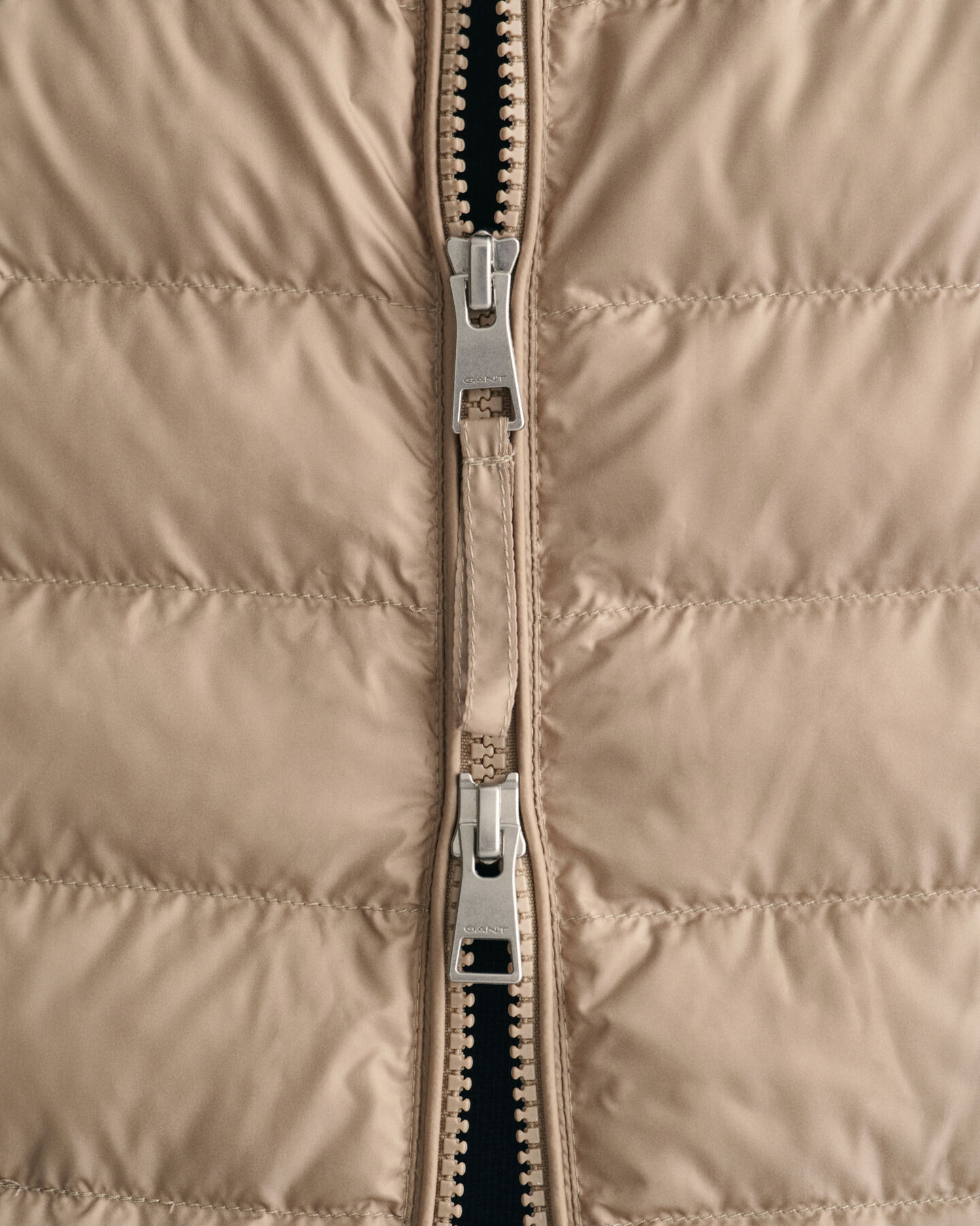 Giacca bomber imbottita leggera