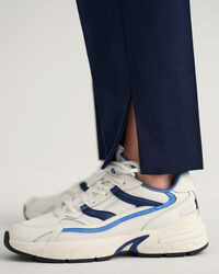 Pantaloni pull-on stretti in fondo