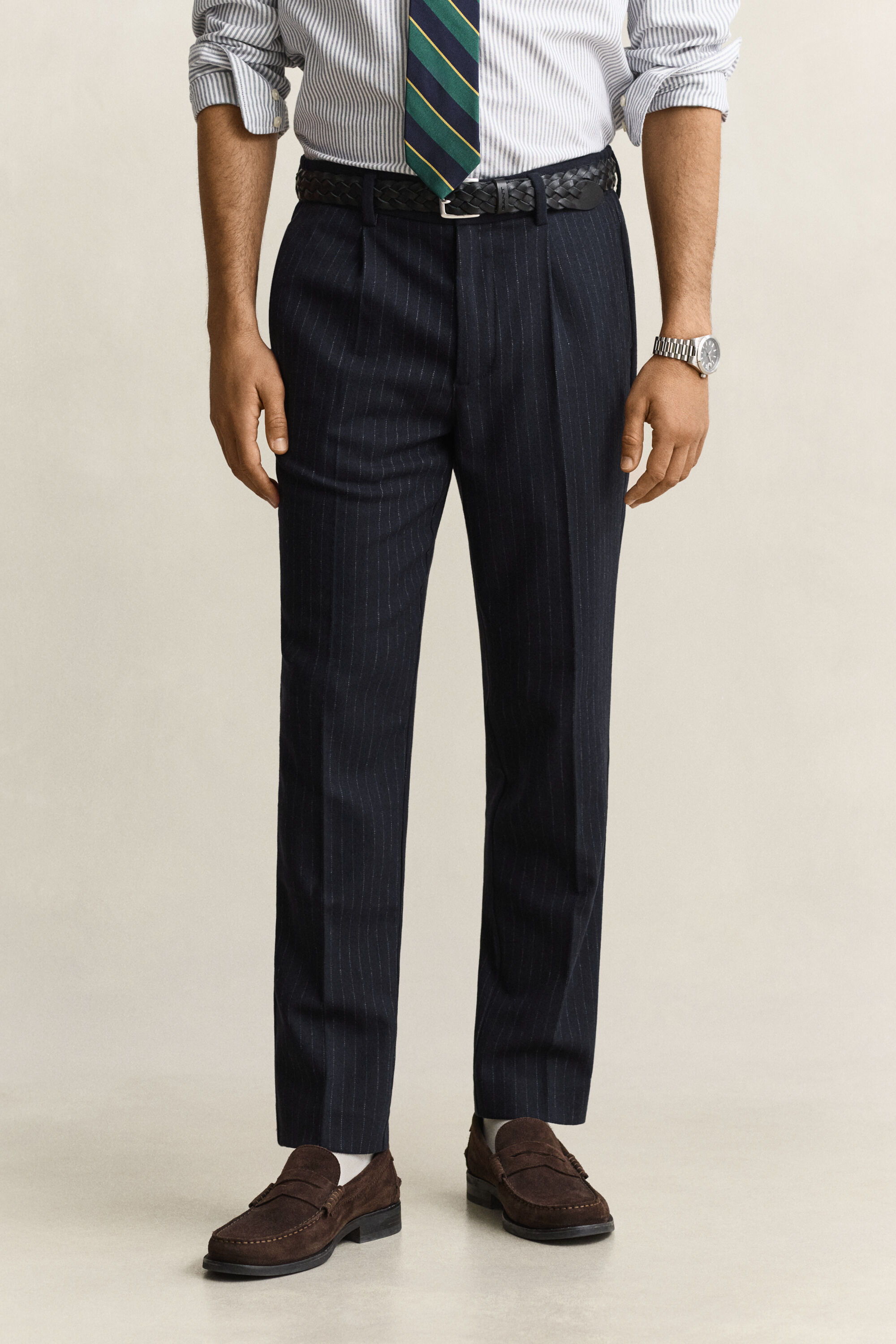 Pantaloni in flanella di lana stretti in fondo