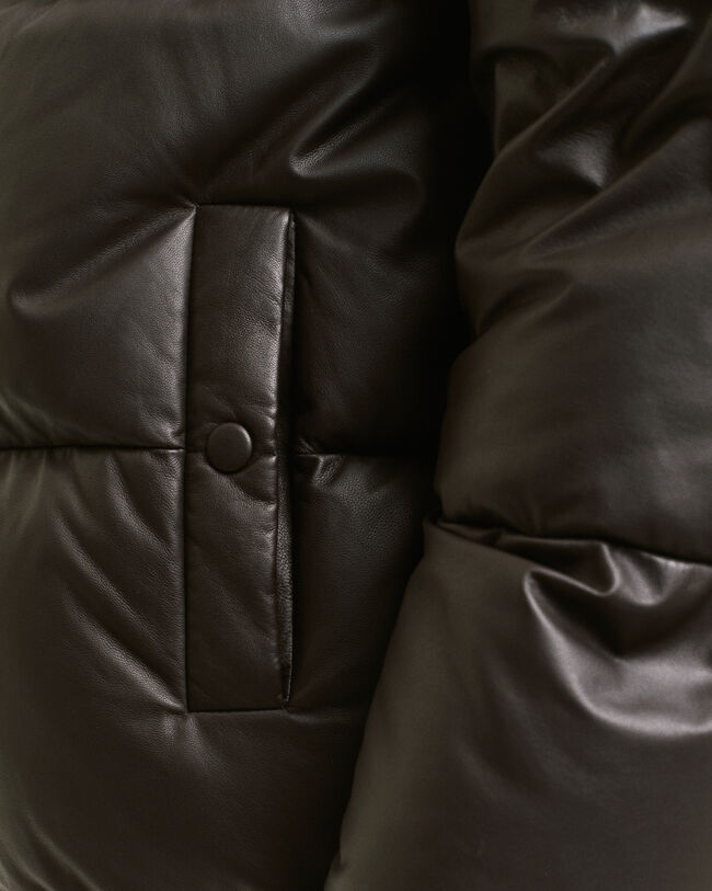 Piumino in pelle imbottito di piuma d’oca