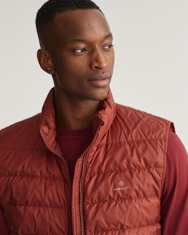 Piumino smanicato leggero