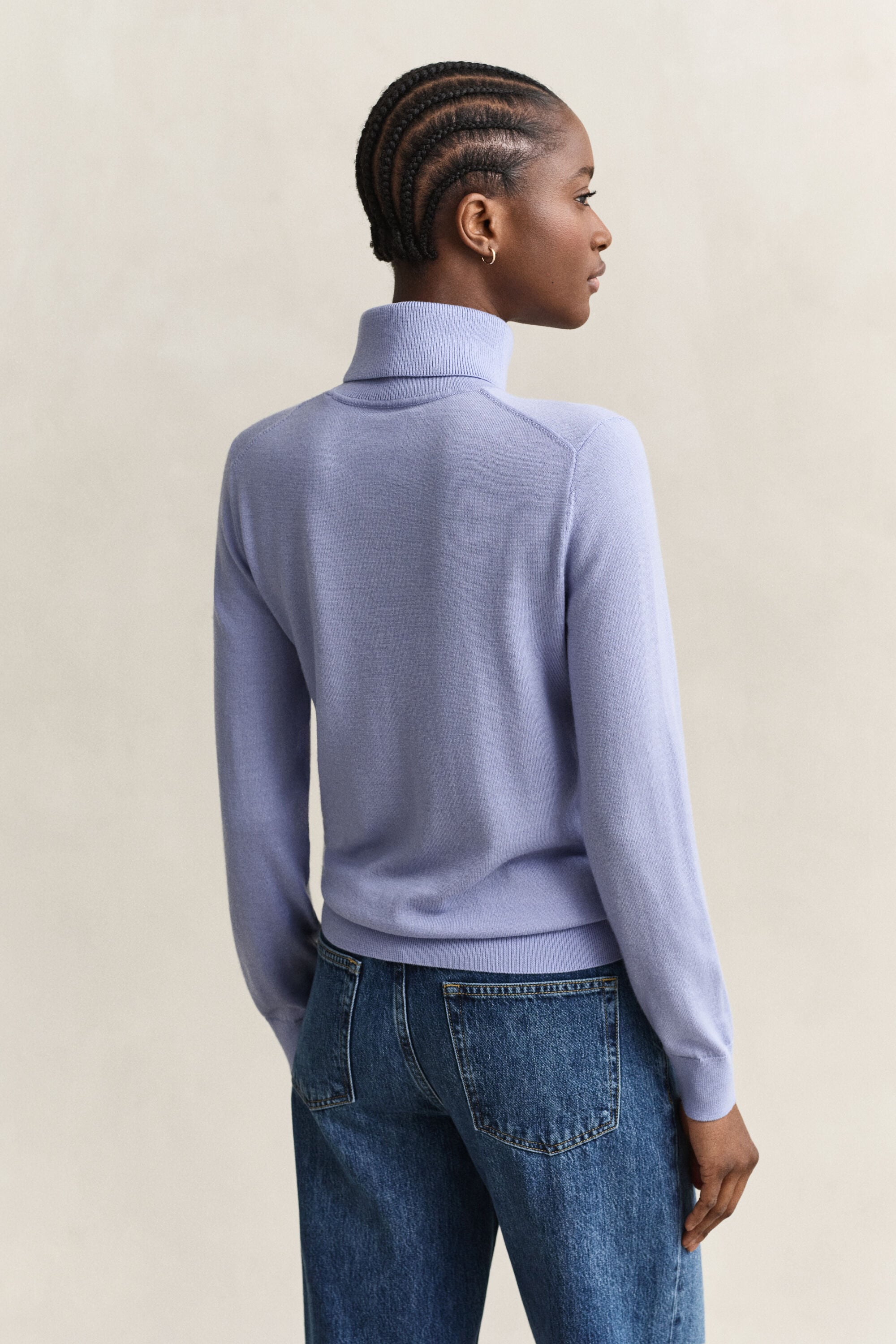 Maglia a collo alto in finissima lana merino