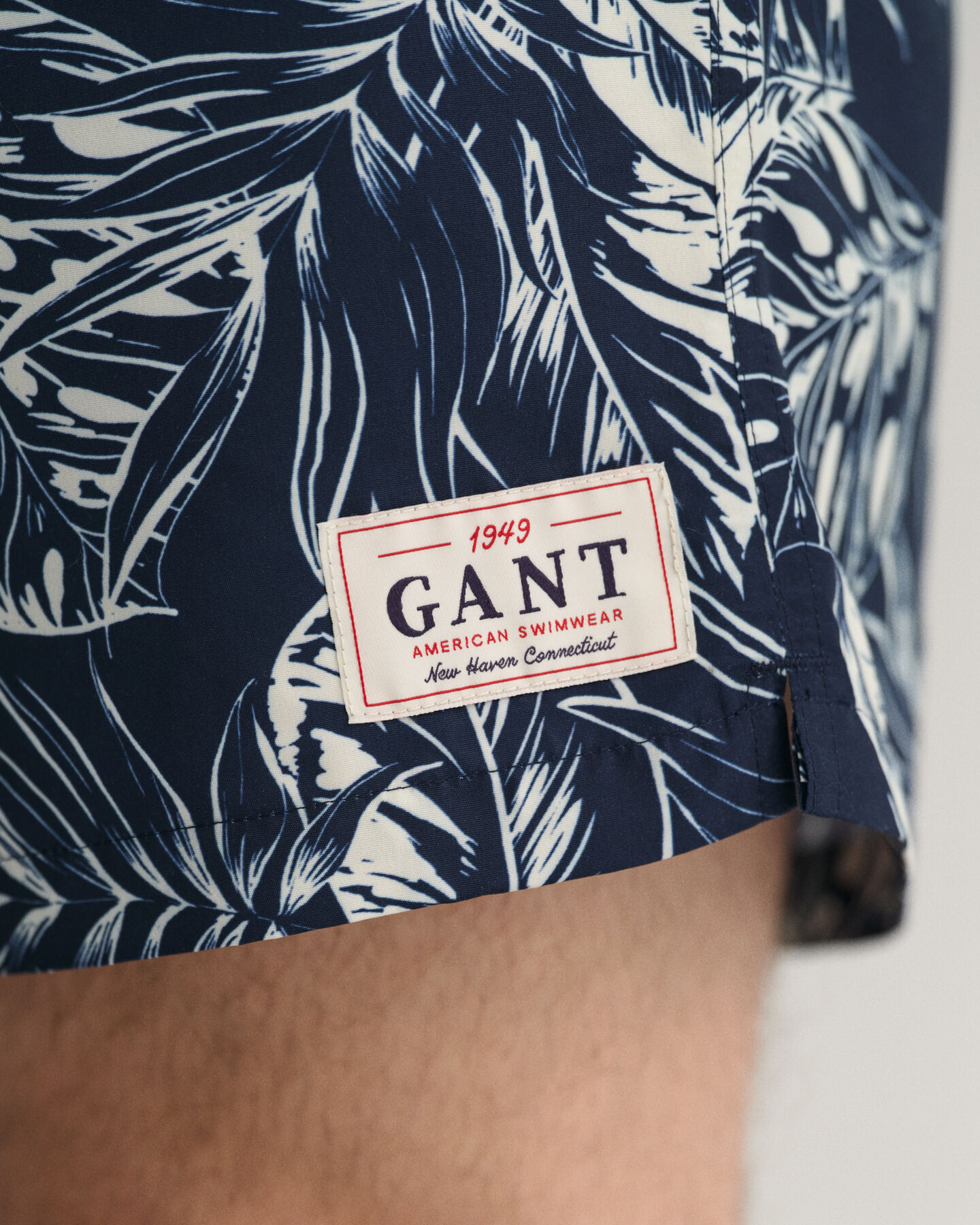 Pantaloncini da bagno con stampa Tropical Leaves Classic Fit