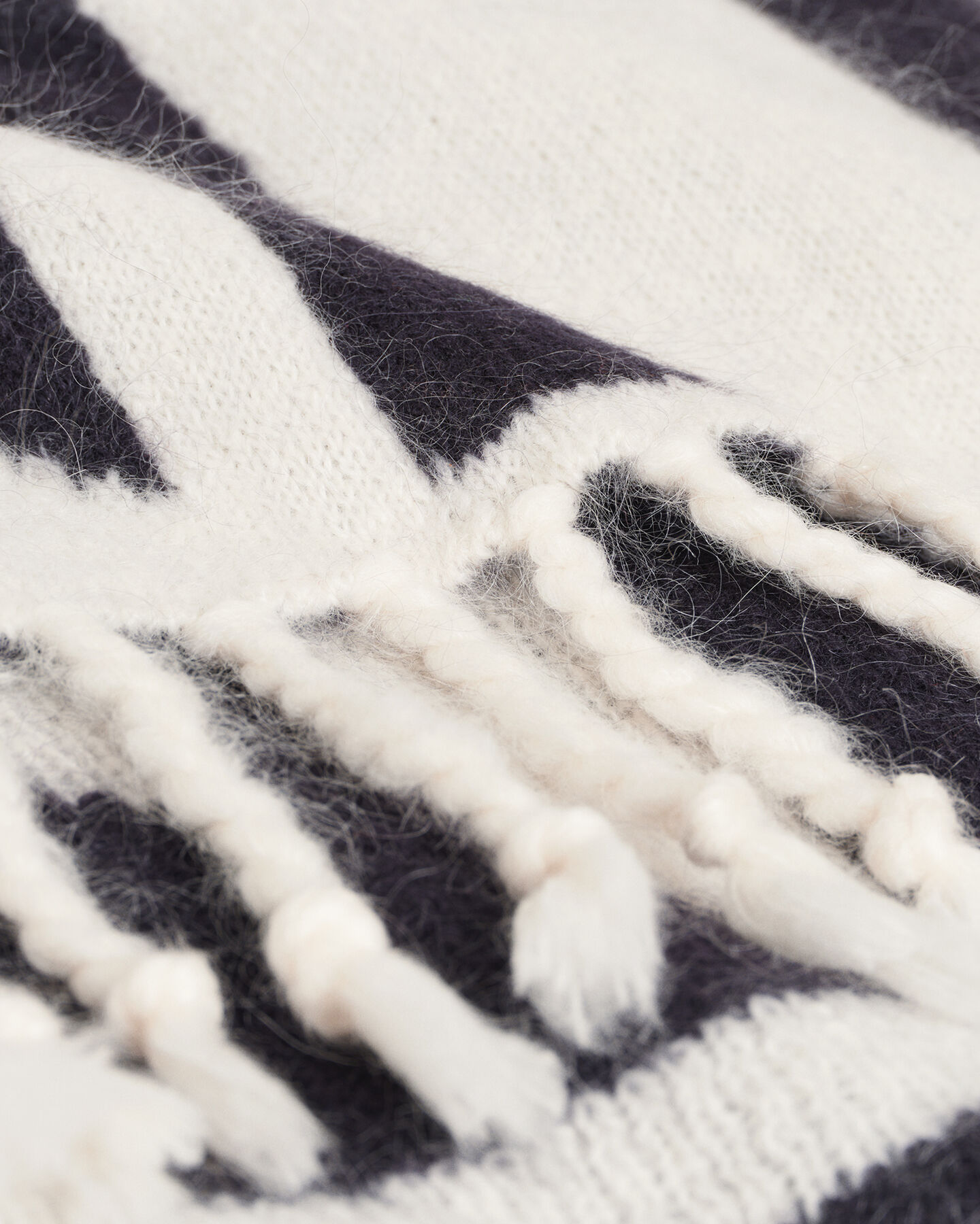 Sciarpa in mohair Quadrat Logo