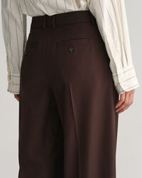 Pantaloni in lana con gamba stretta in fondo relaxed fit