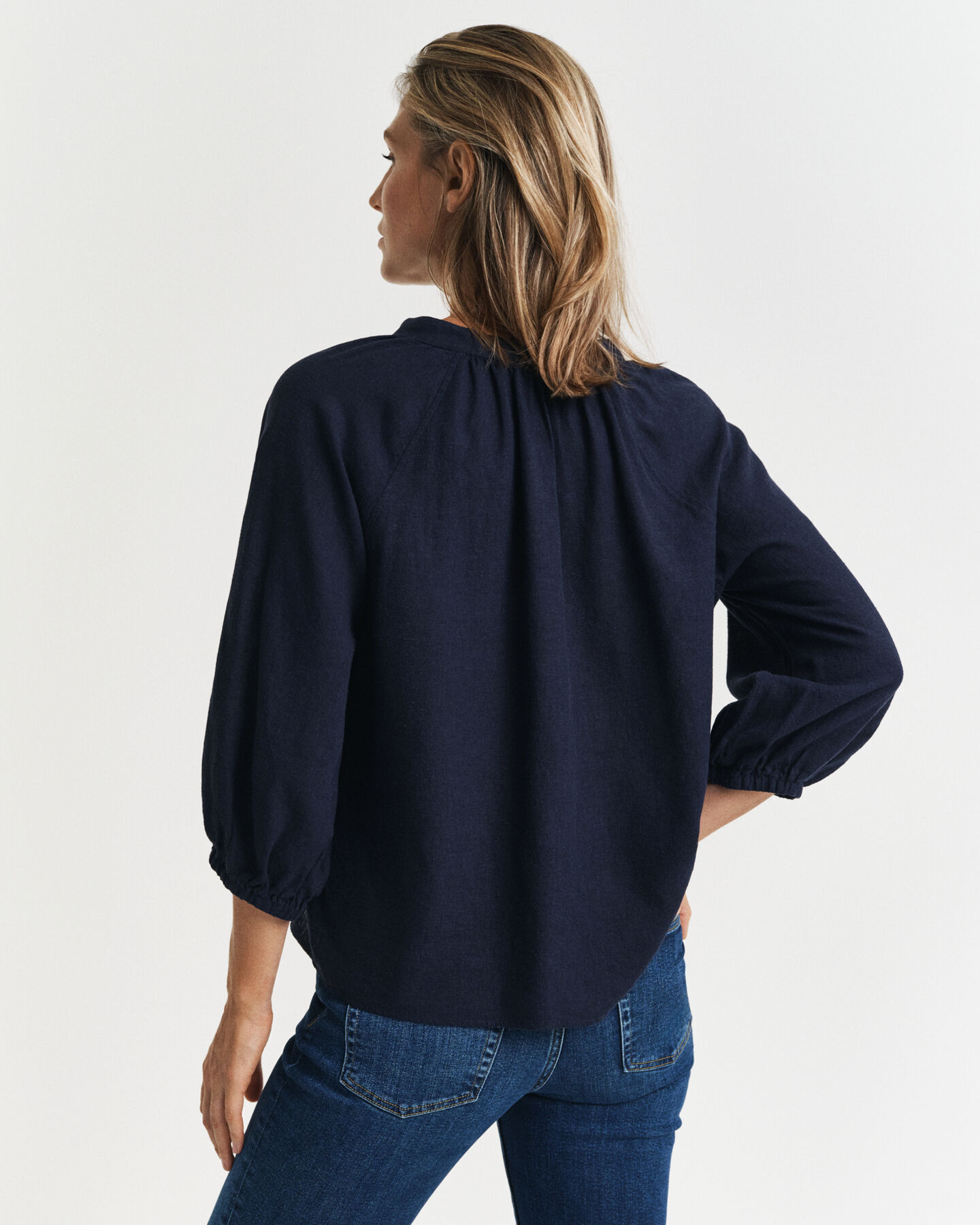 Blusa in lino a maniche corte