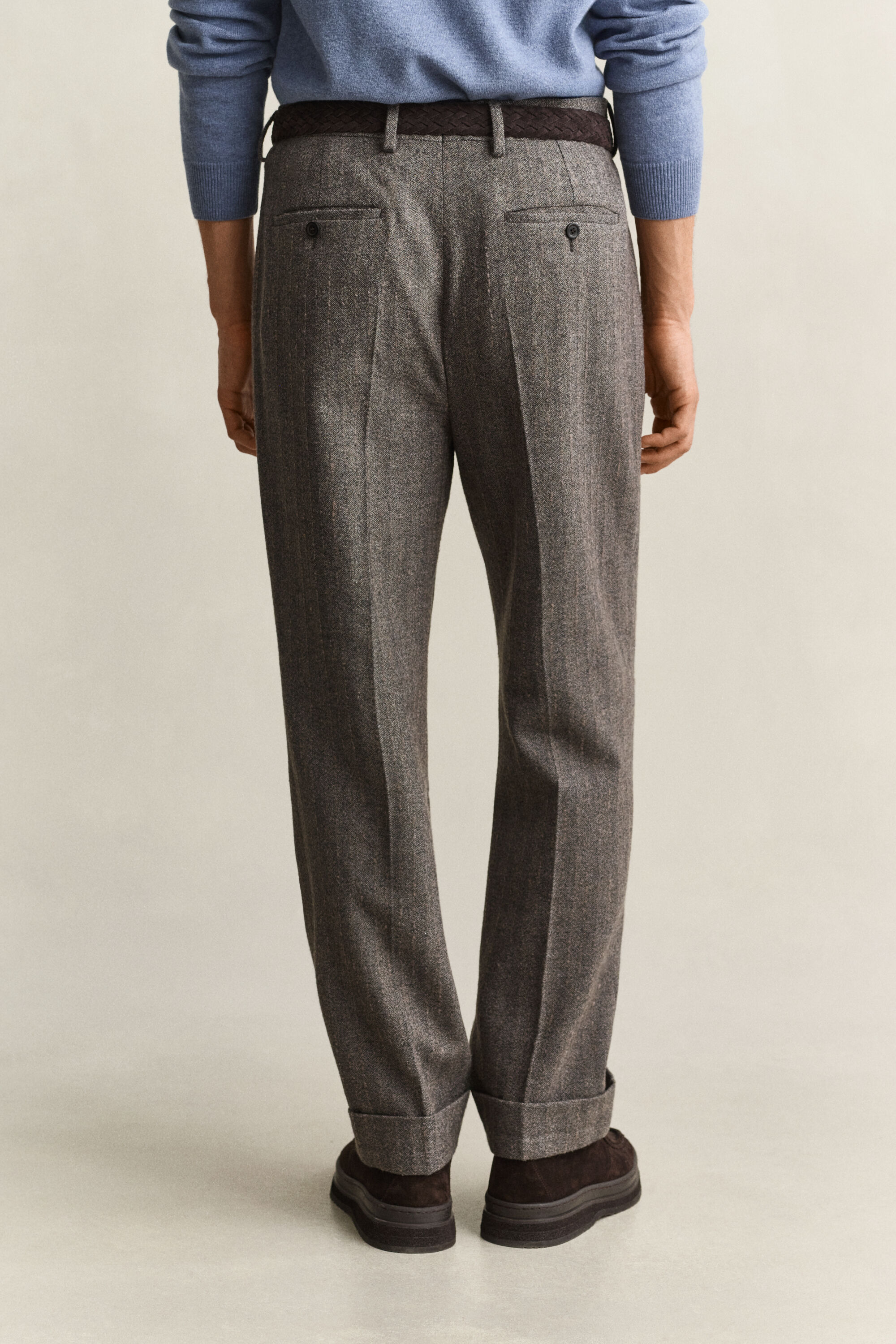Pantaloni gessati eleganti