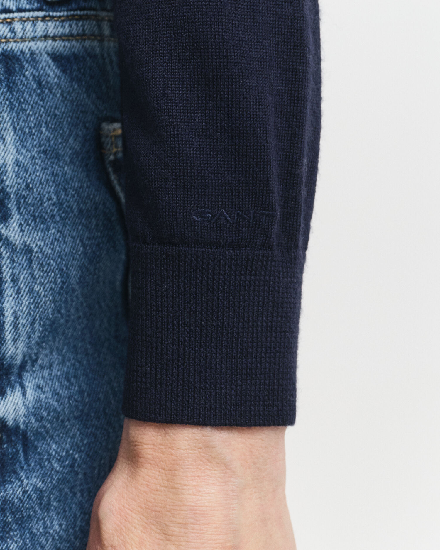 Maglia girocollo in finissima lana merino