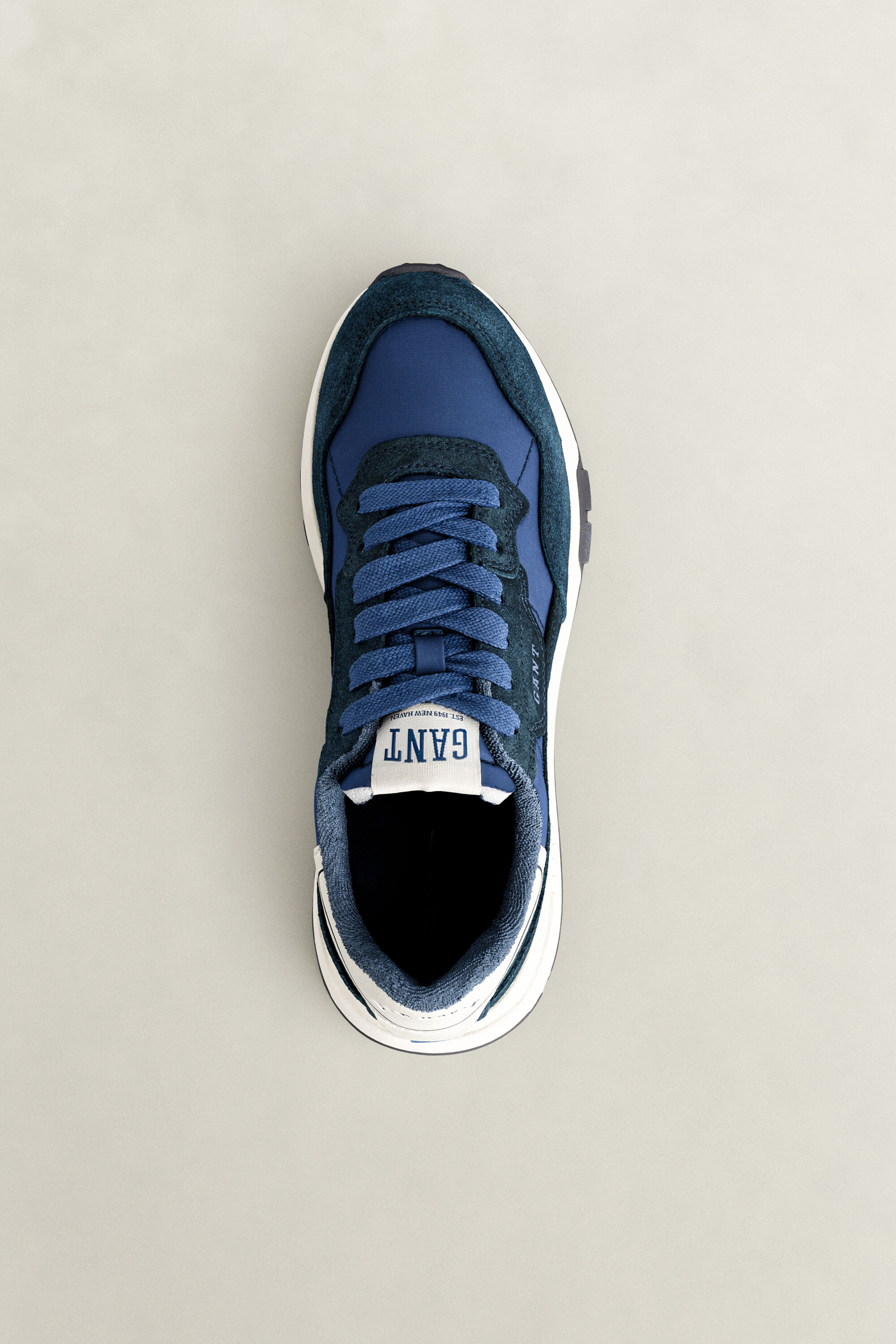 Sneakers Youtron in camoscio