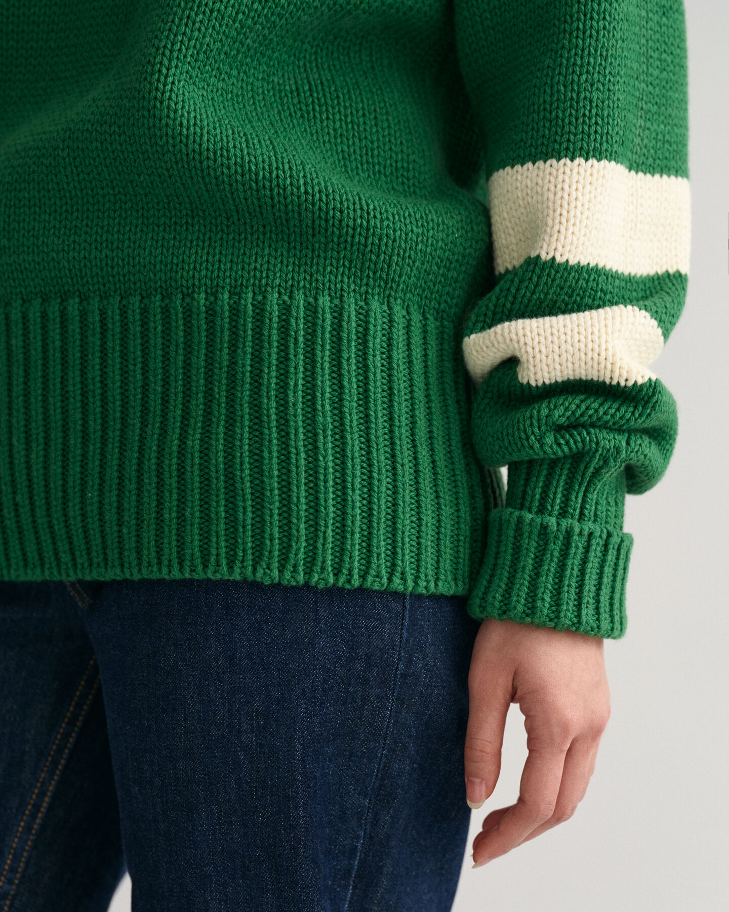 Maglia girocollo a righe a maniche corte