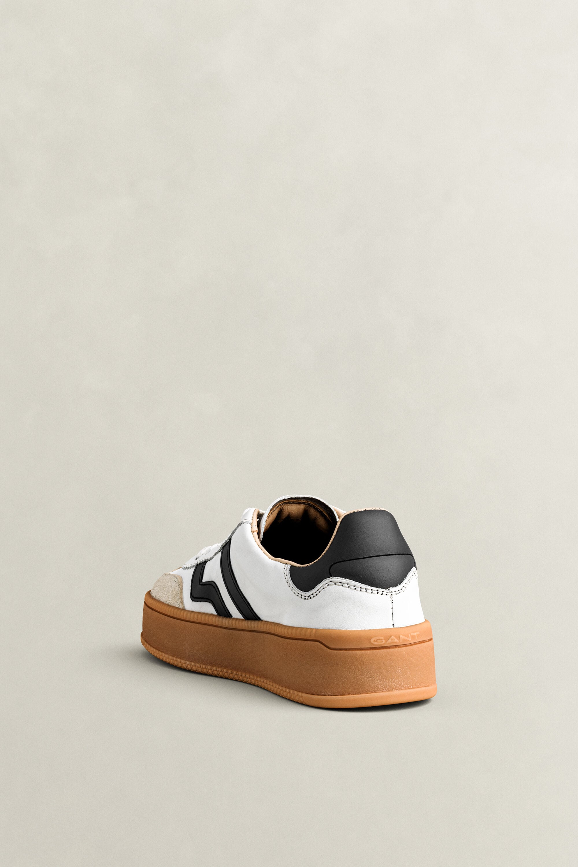 Sneakers Cuzmani in pelle