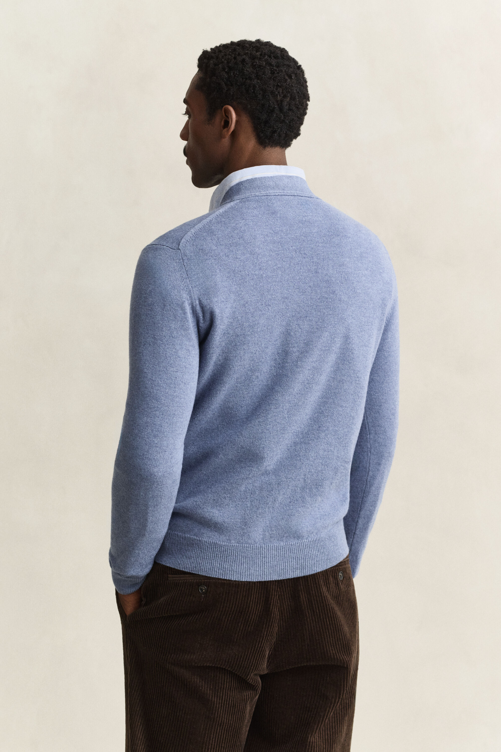Cardigan con scollo a V in lana d’agnello