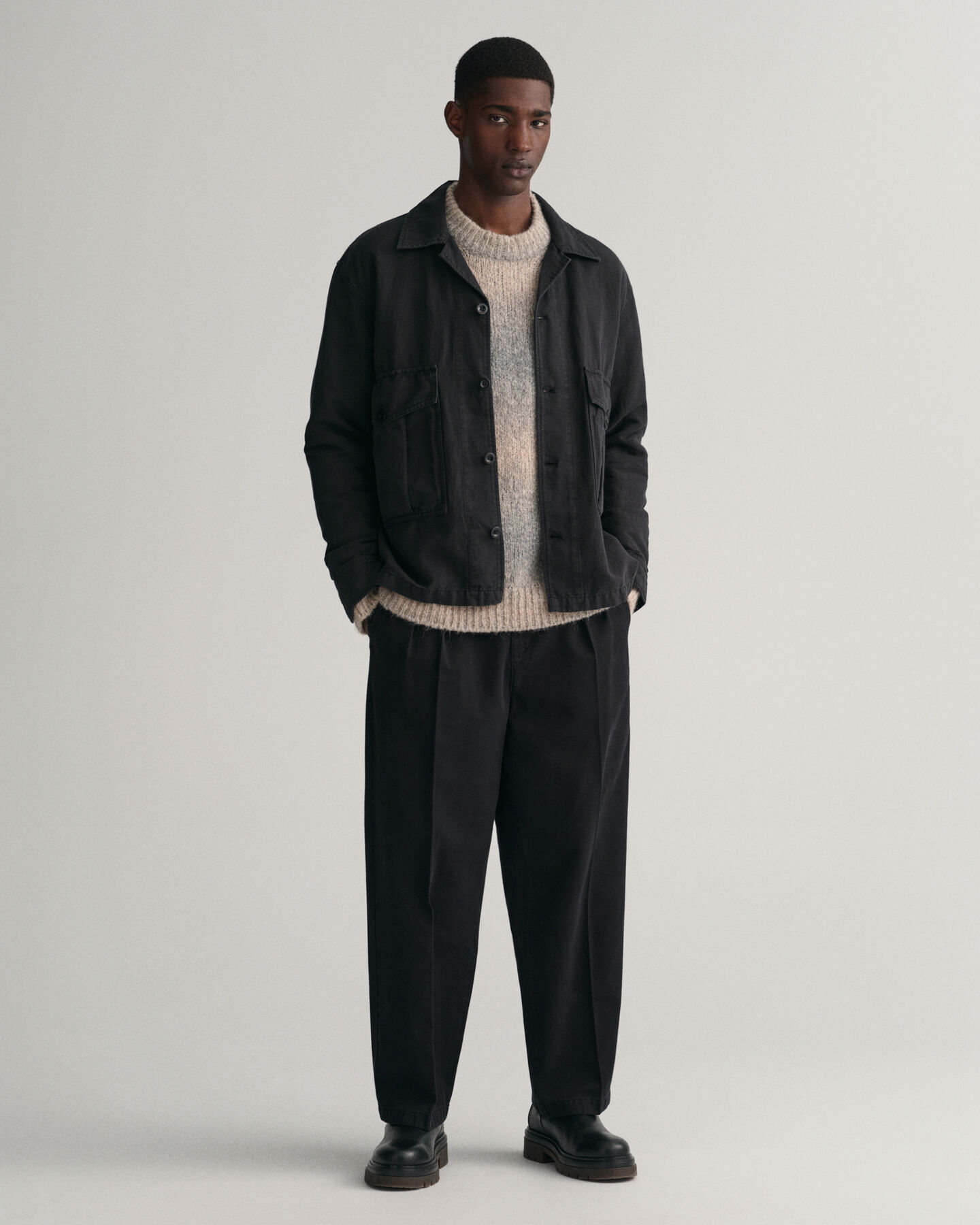 Pantaloni chino in twill con pinces