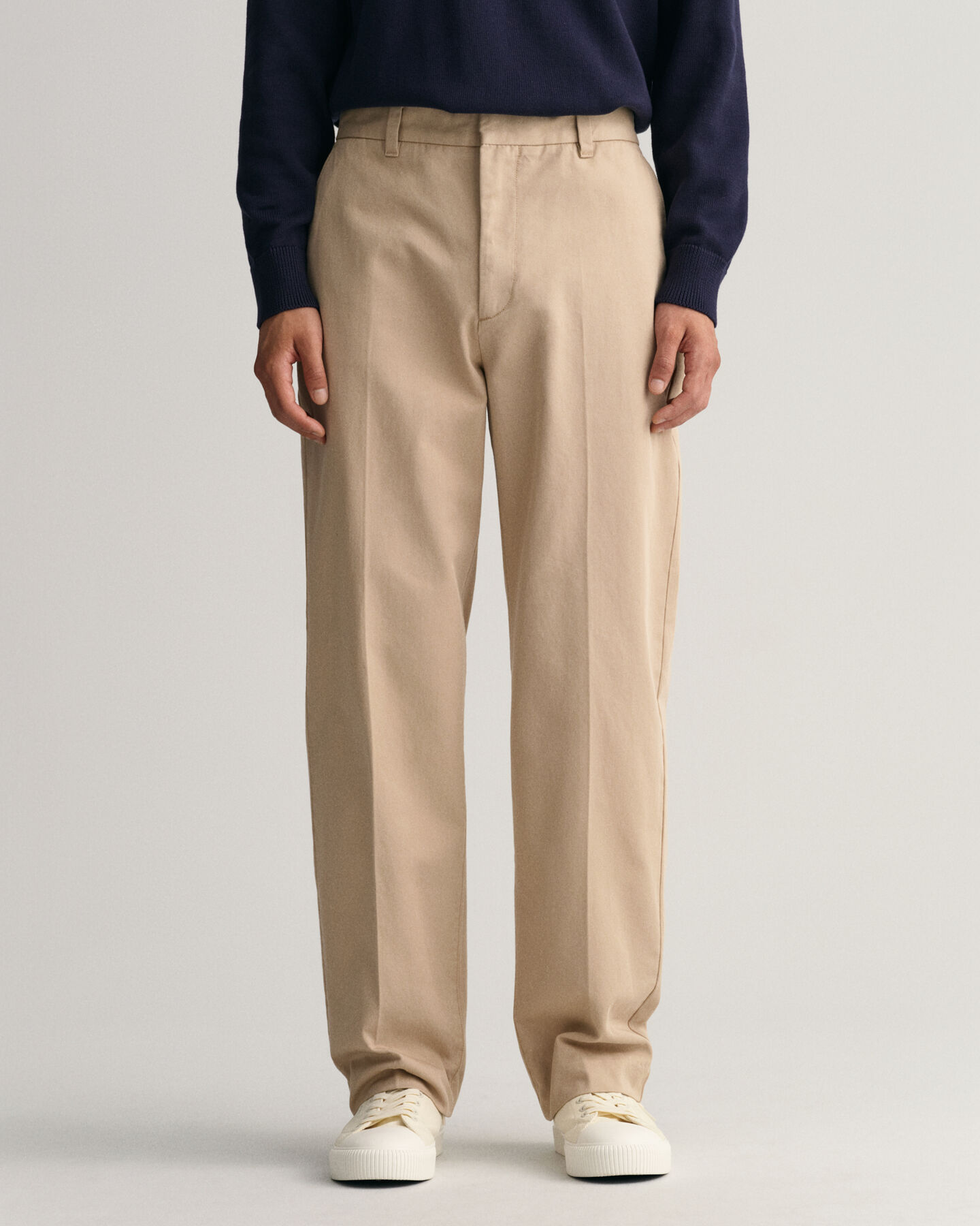 Pantaloni chino larghi straight fit