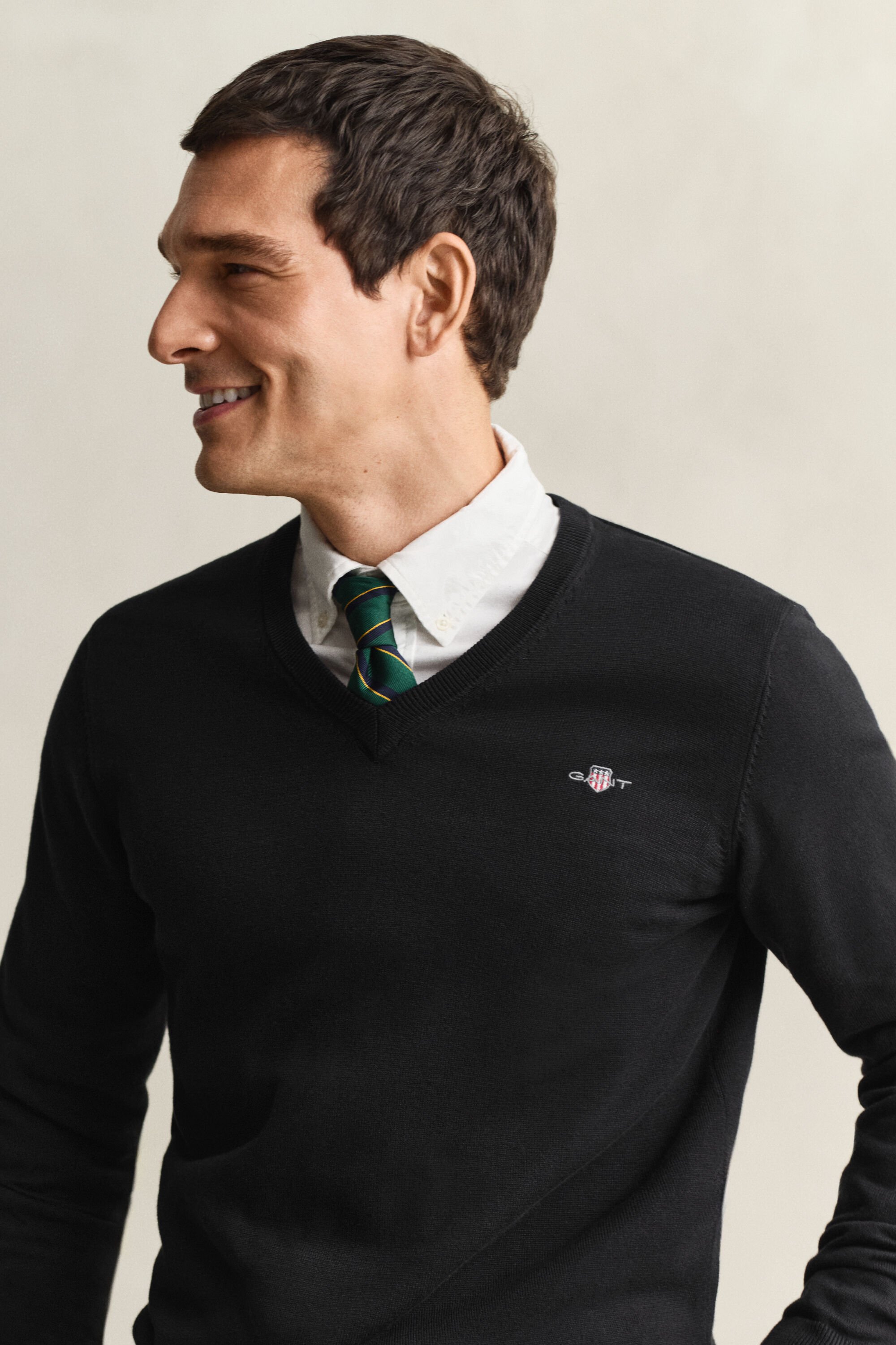 Maglia in cotone con scollo a V classico