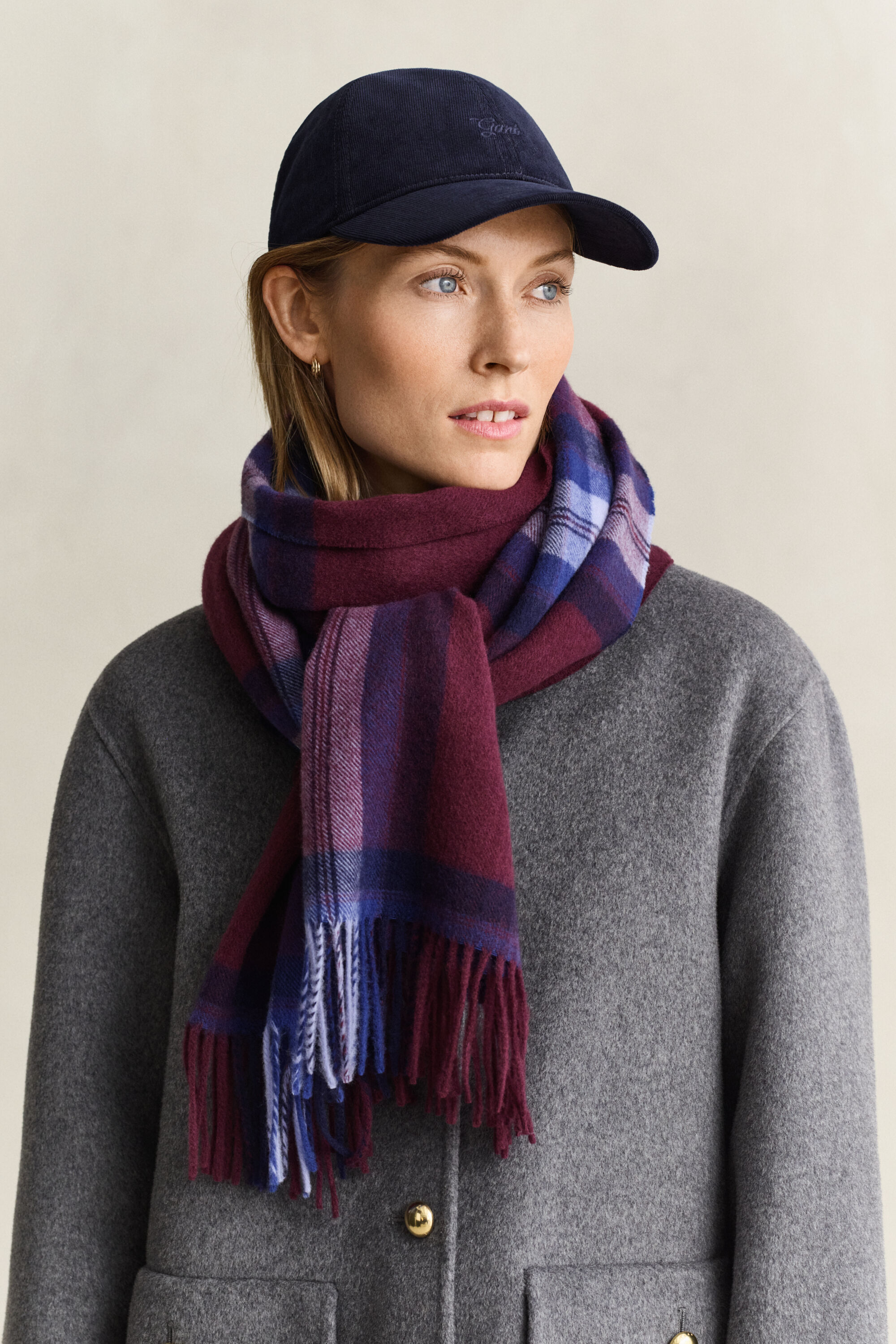 Cappellino in velluto a coste
