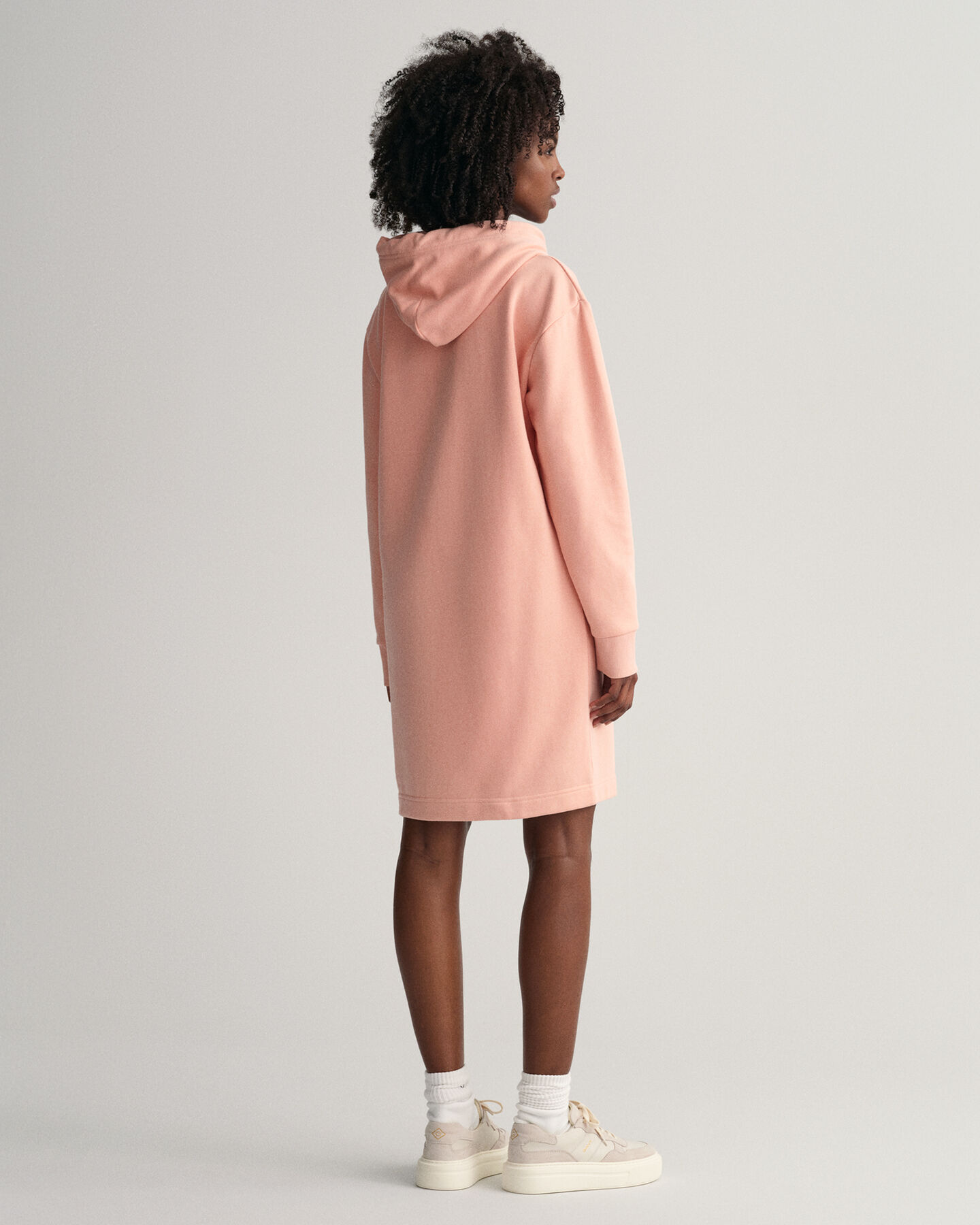 Abito Tonal Archive Shield