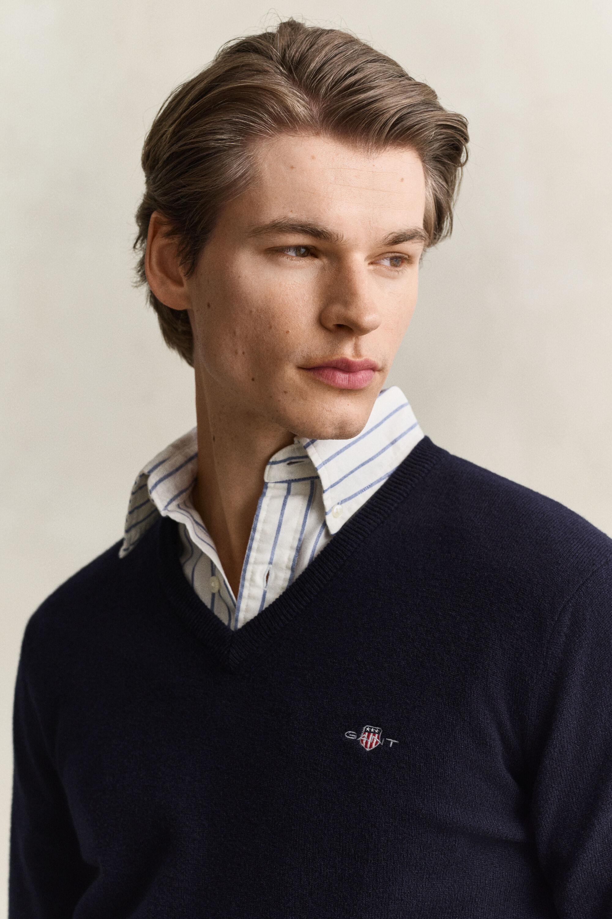 Maglia con scollo a V in lana d’agnello