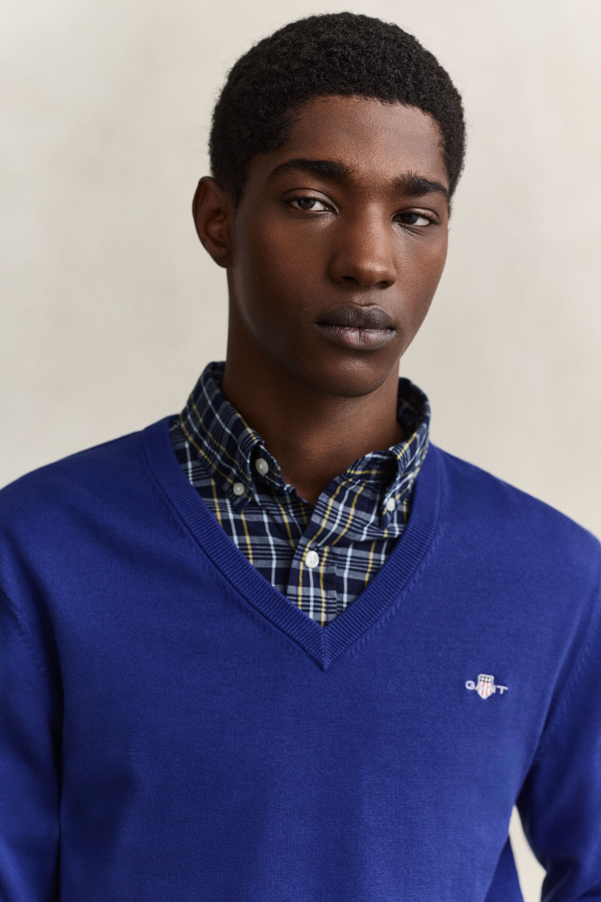 Maglia in cotone con scollo a V classico