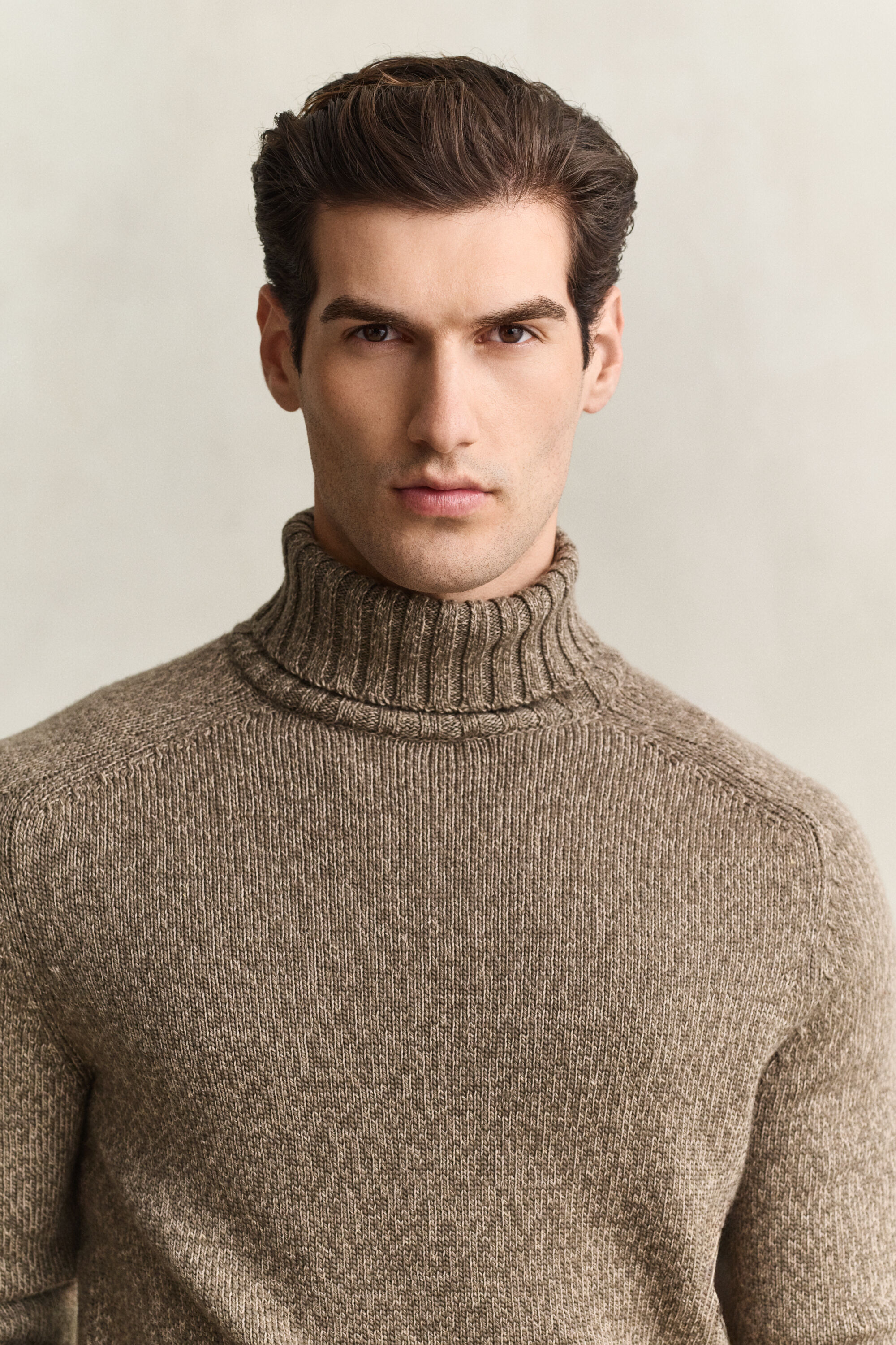 Maglia a collo alto in misto lana mouliné