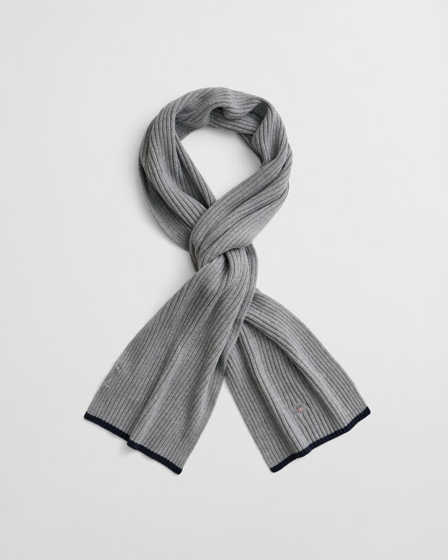 Set regalo Essential berretto e sciarpa