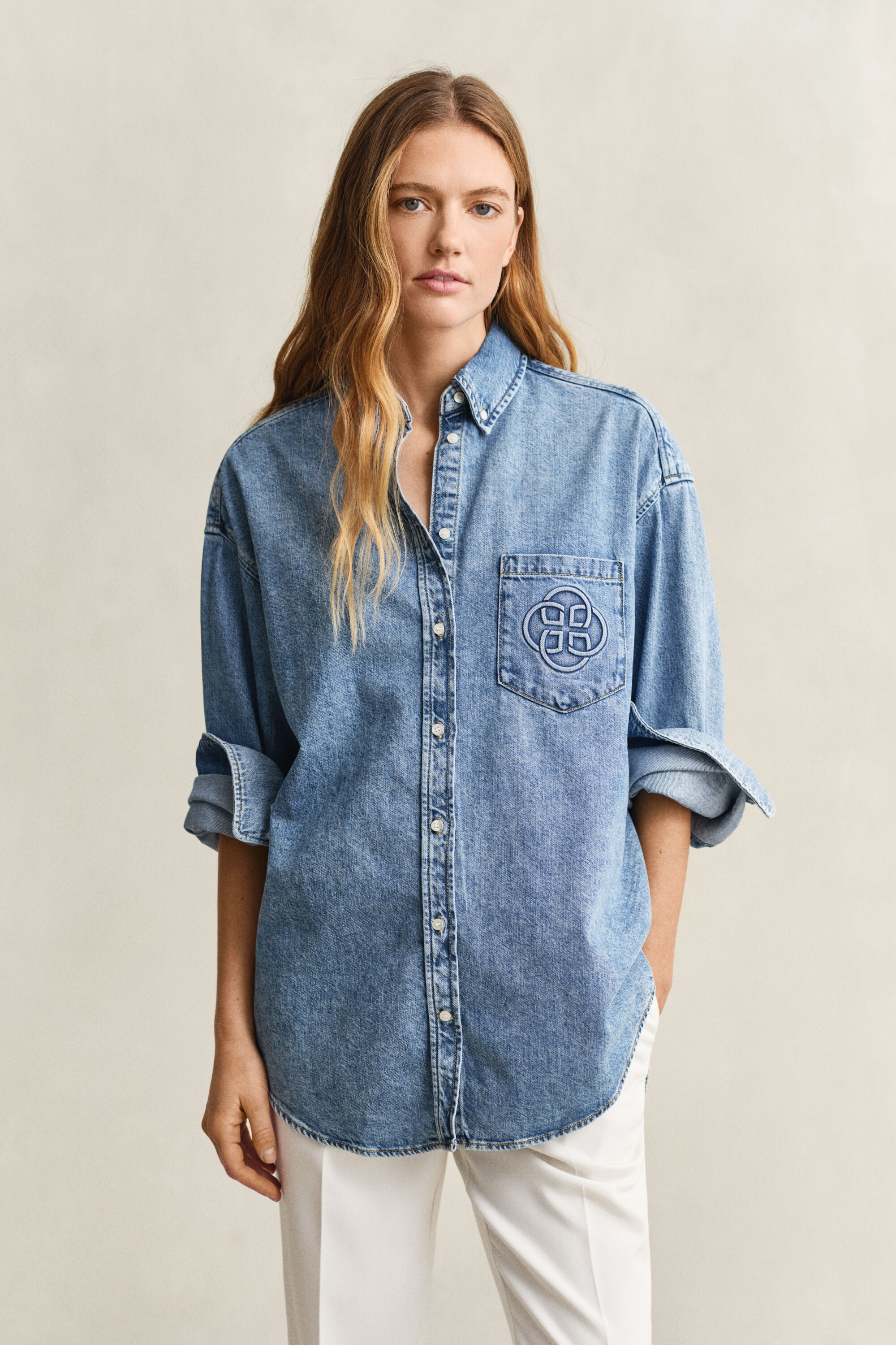 Camicia in denim con ricami