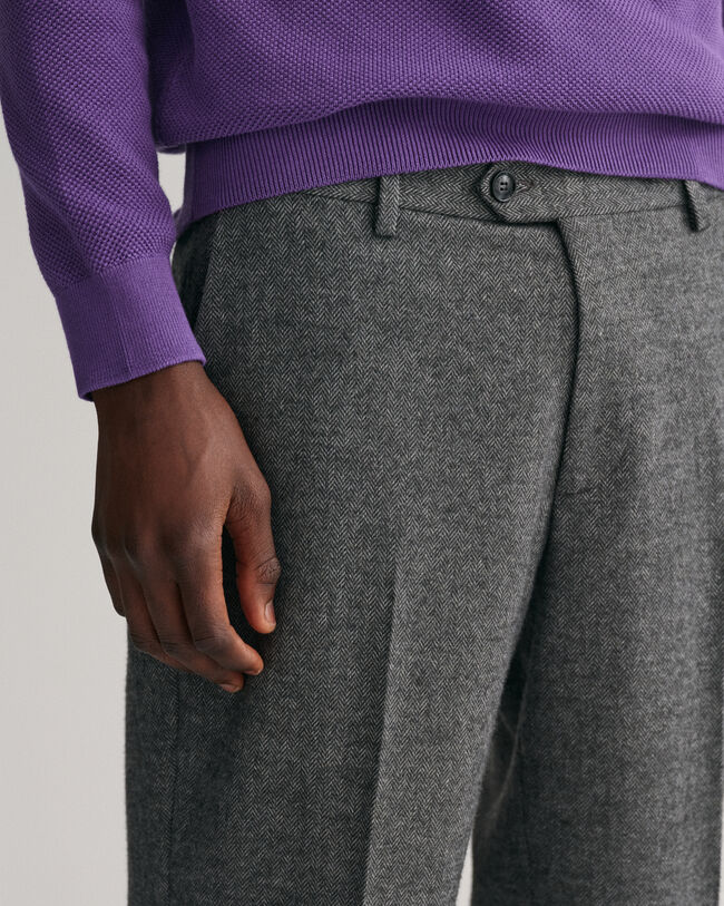 Pantaloni con motivo a spina di pesce stretti in fondo