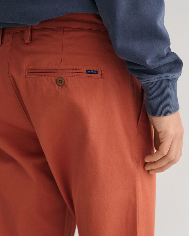 Pantaloni chino Hallden in twill slim fit