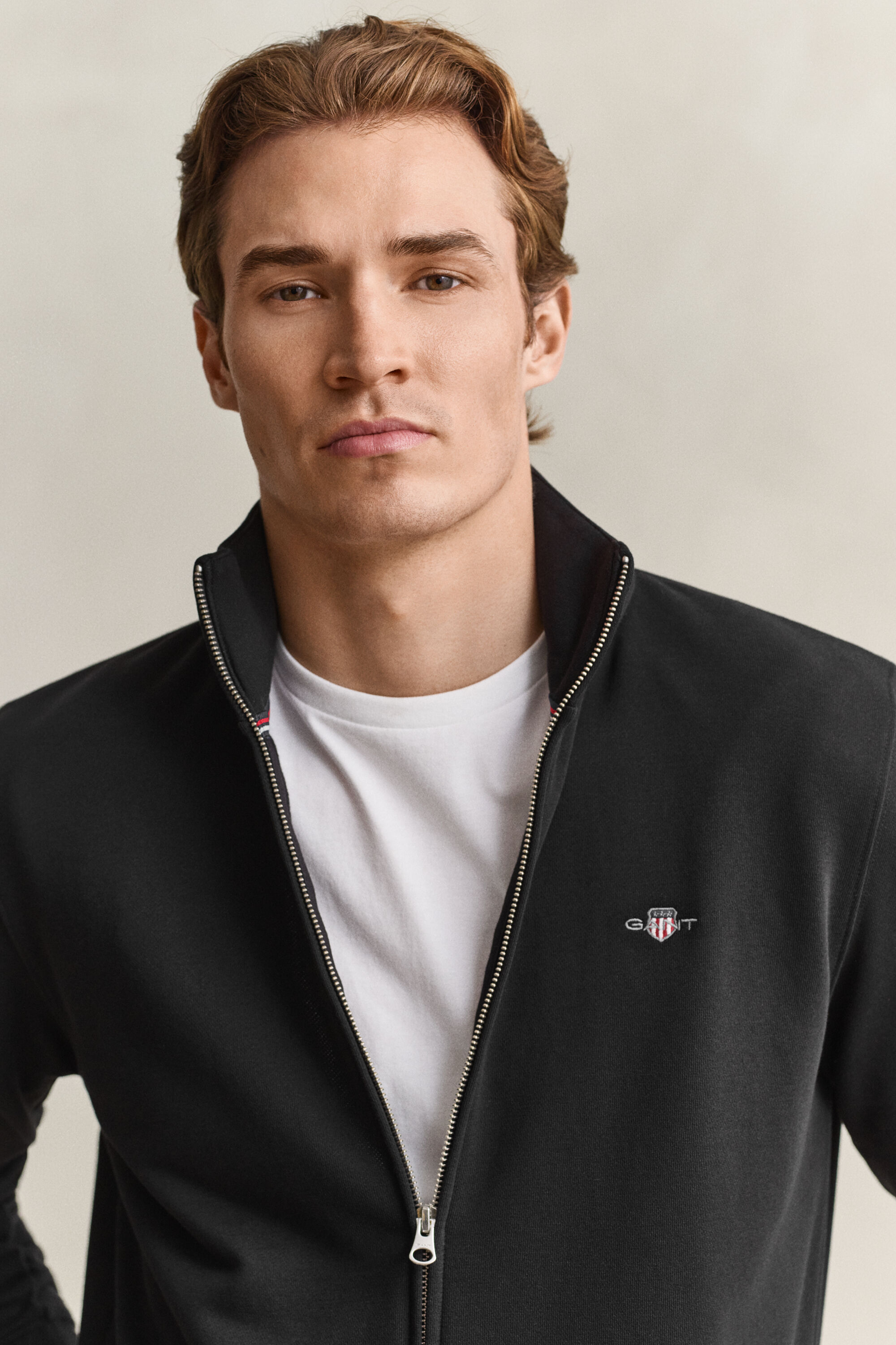 Felpa Shield con zip